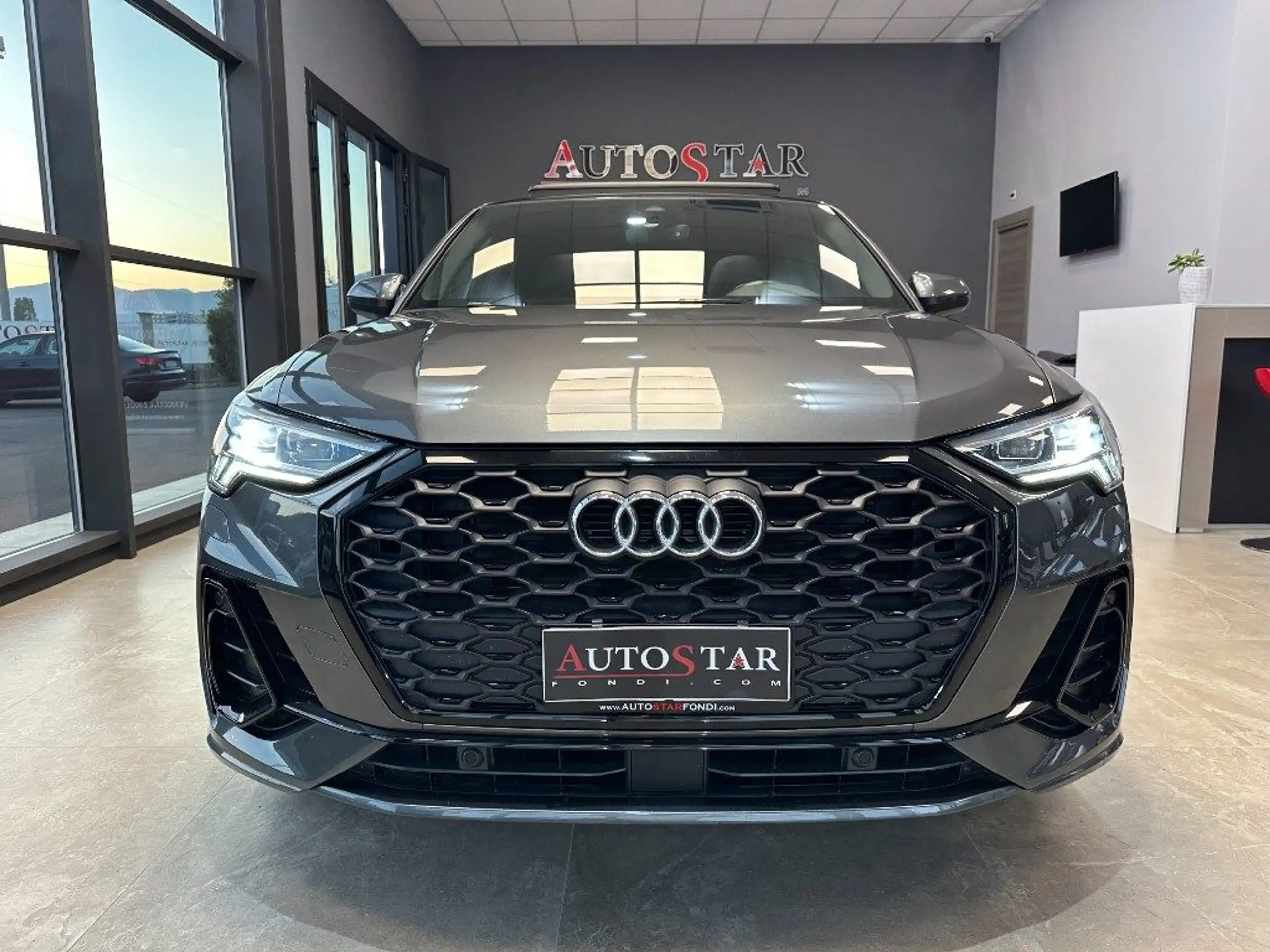 Audi - Q3