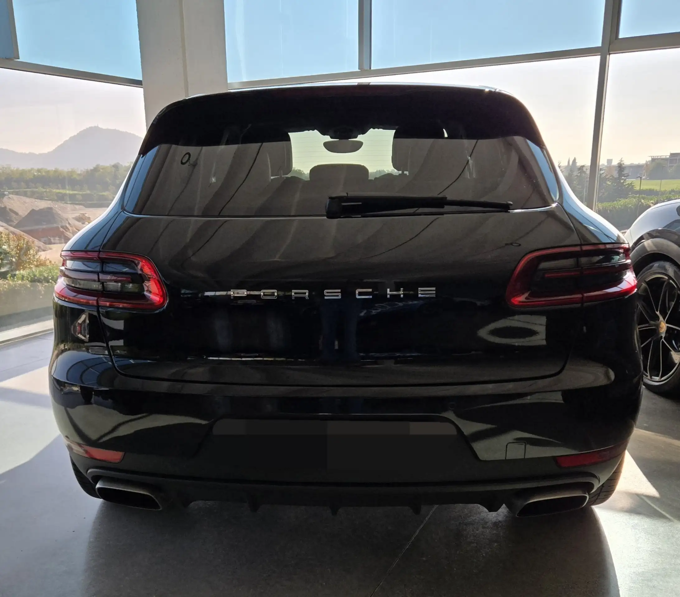 Porsche - Macan