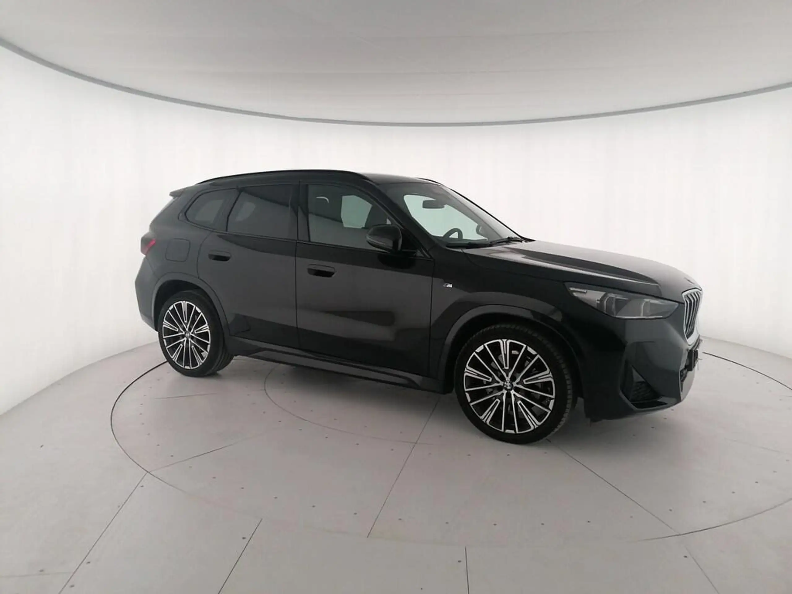 BMW - X1