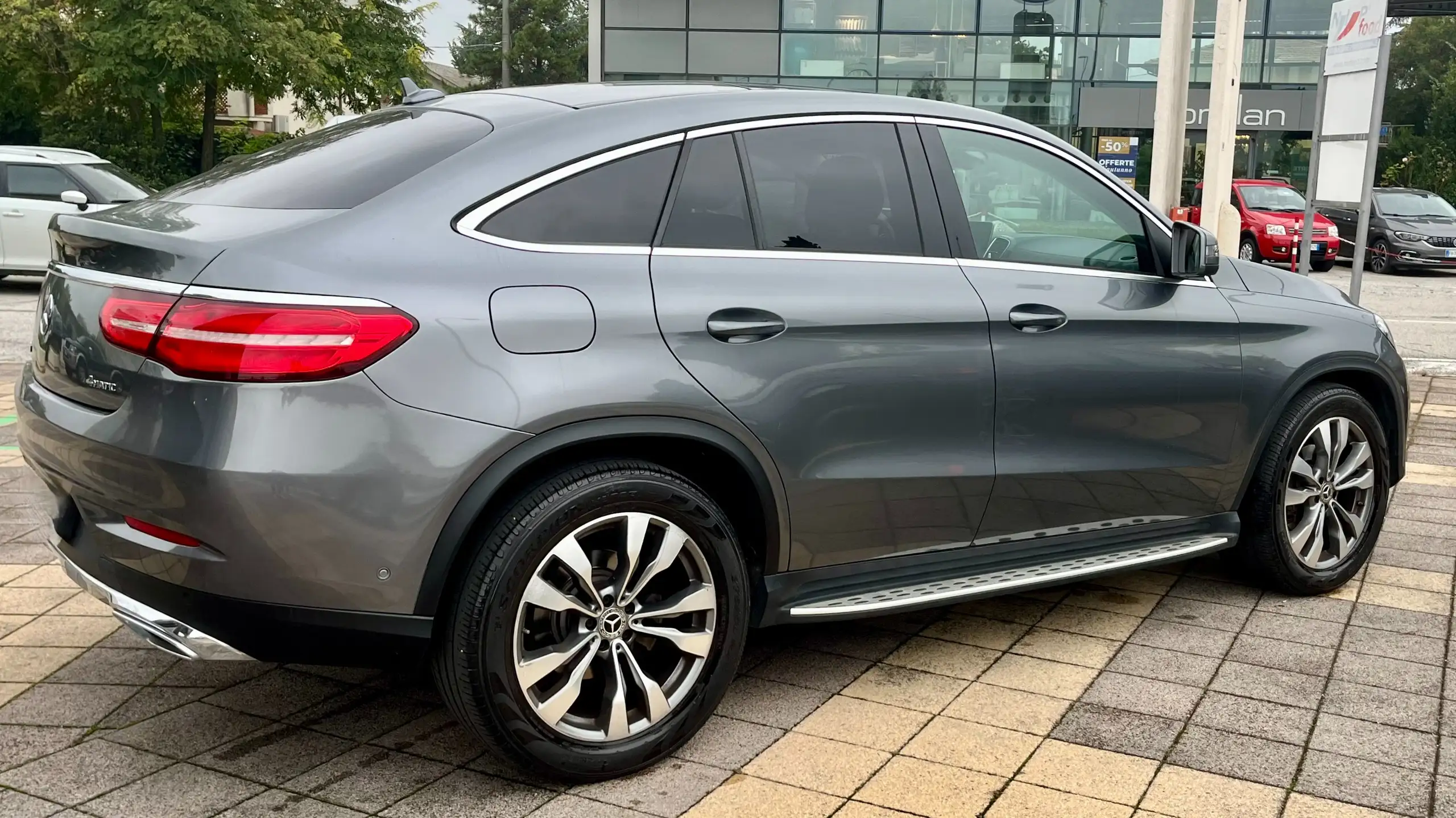 Mercedes-Benz - GLE 350