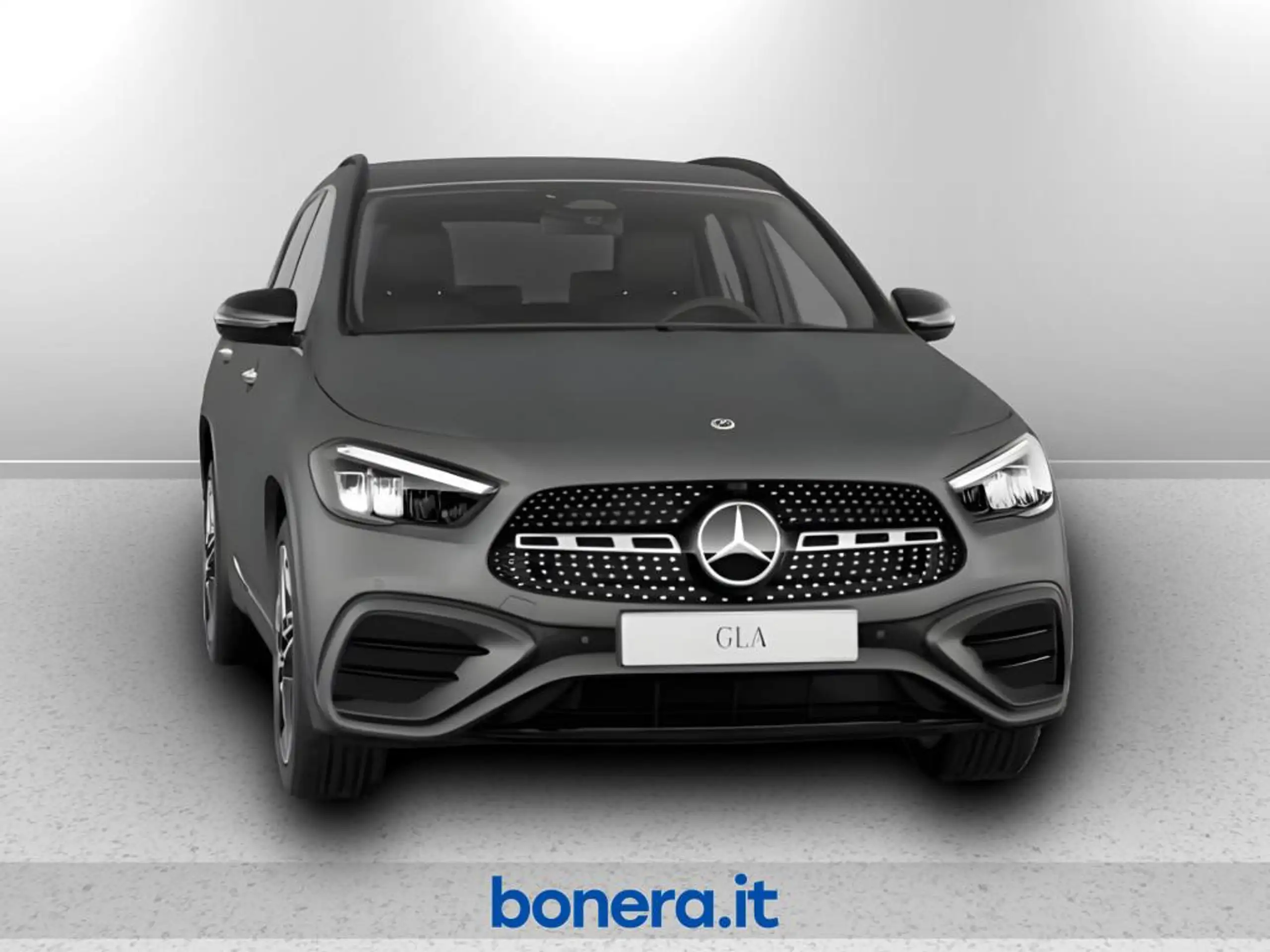 Mercedes-Benz - GLA 180