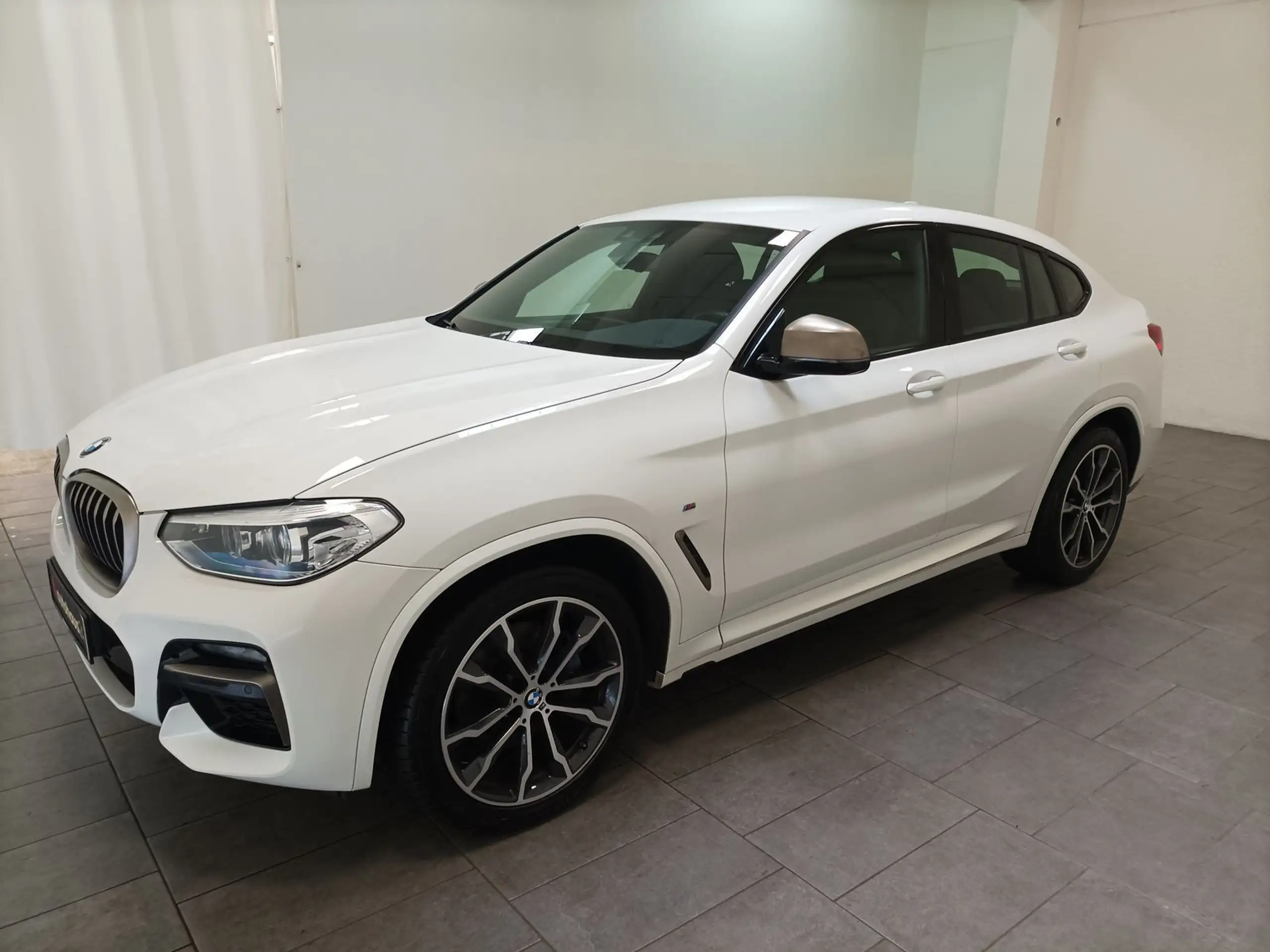 BMW - X4 M