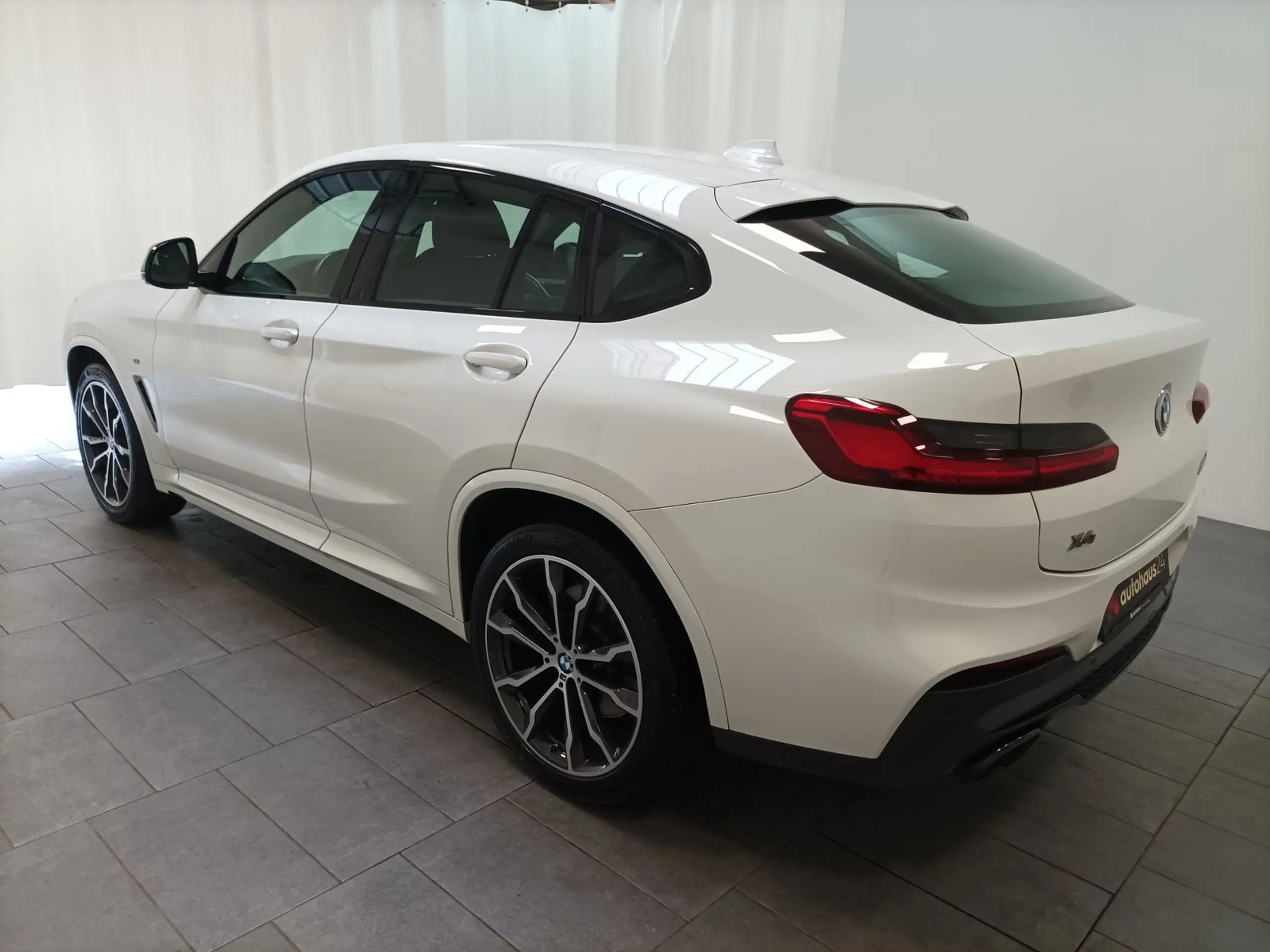 BMW - X4 M