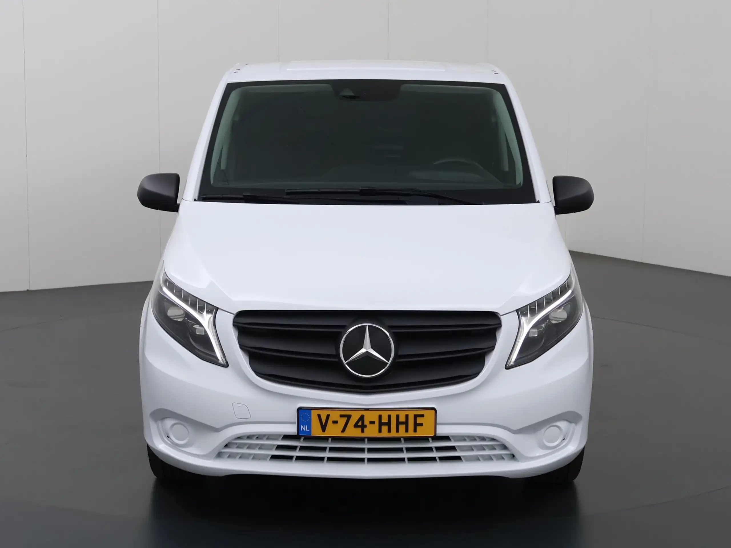 Mercedes-Benz - Vito