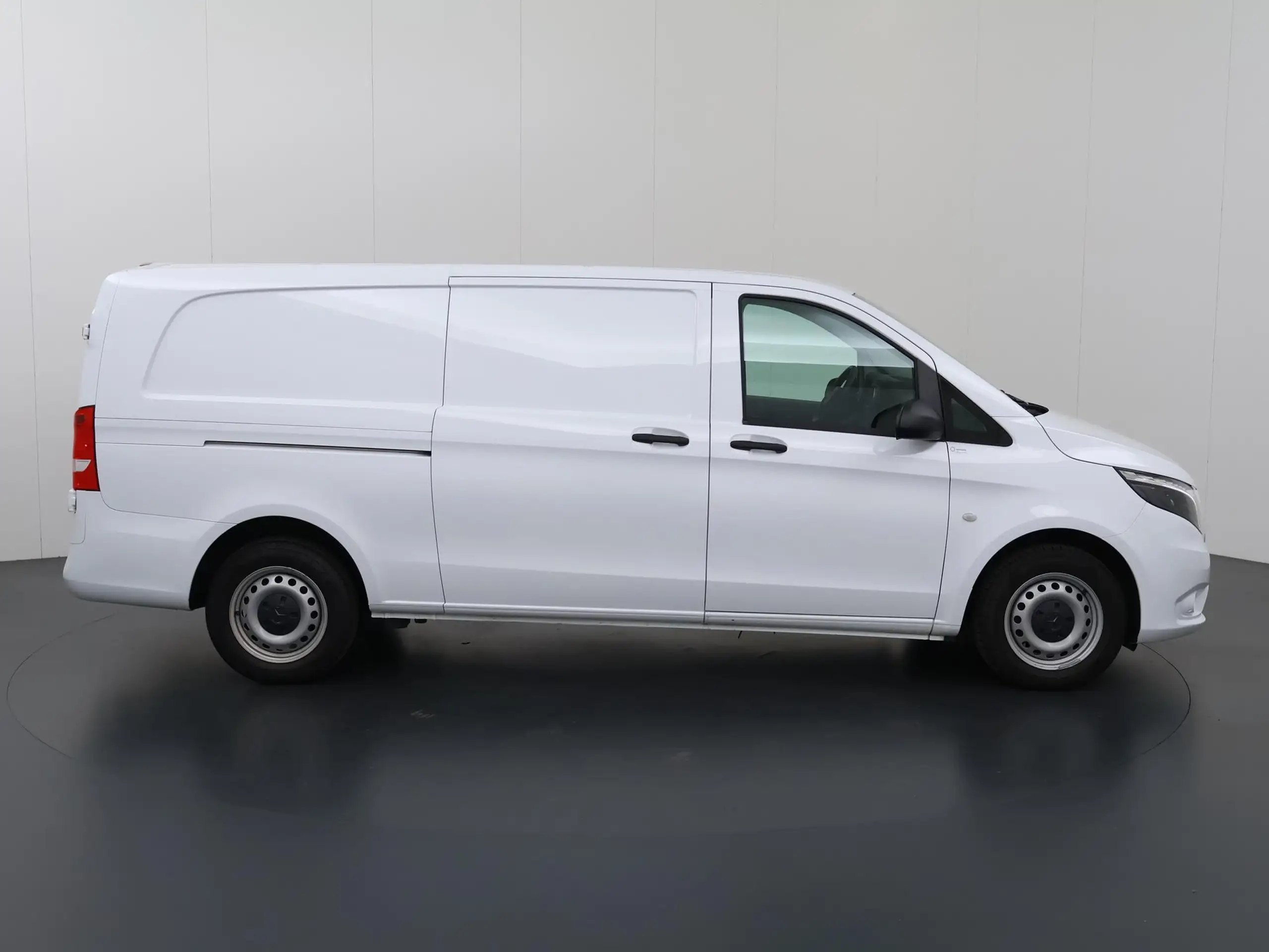 Mercedes-Benz - Vito