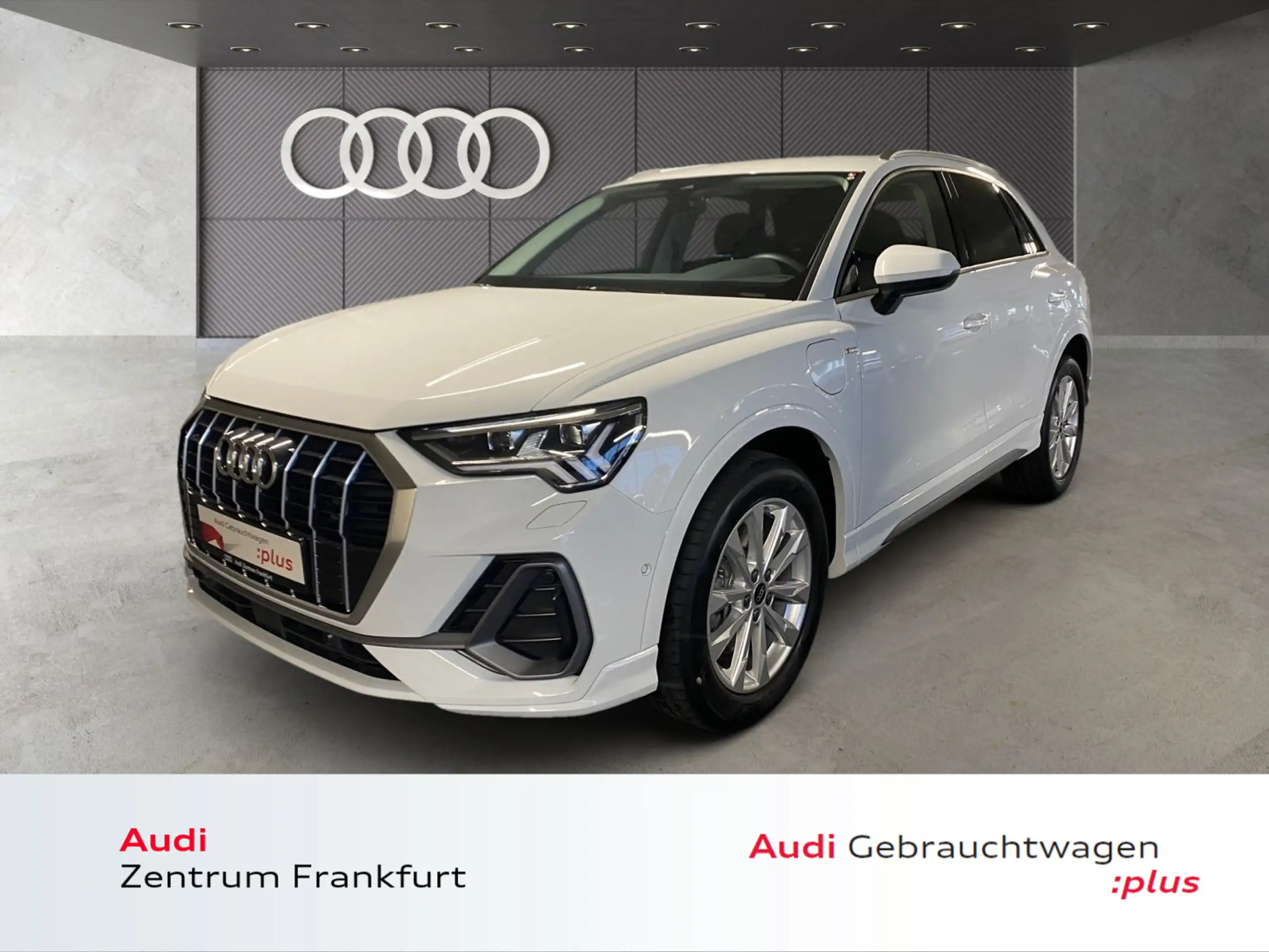 Audi - Q3