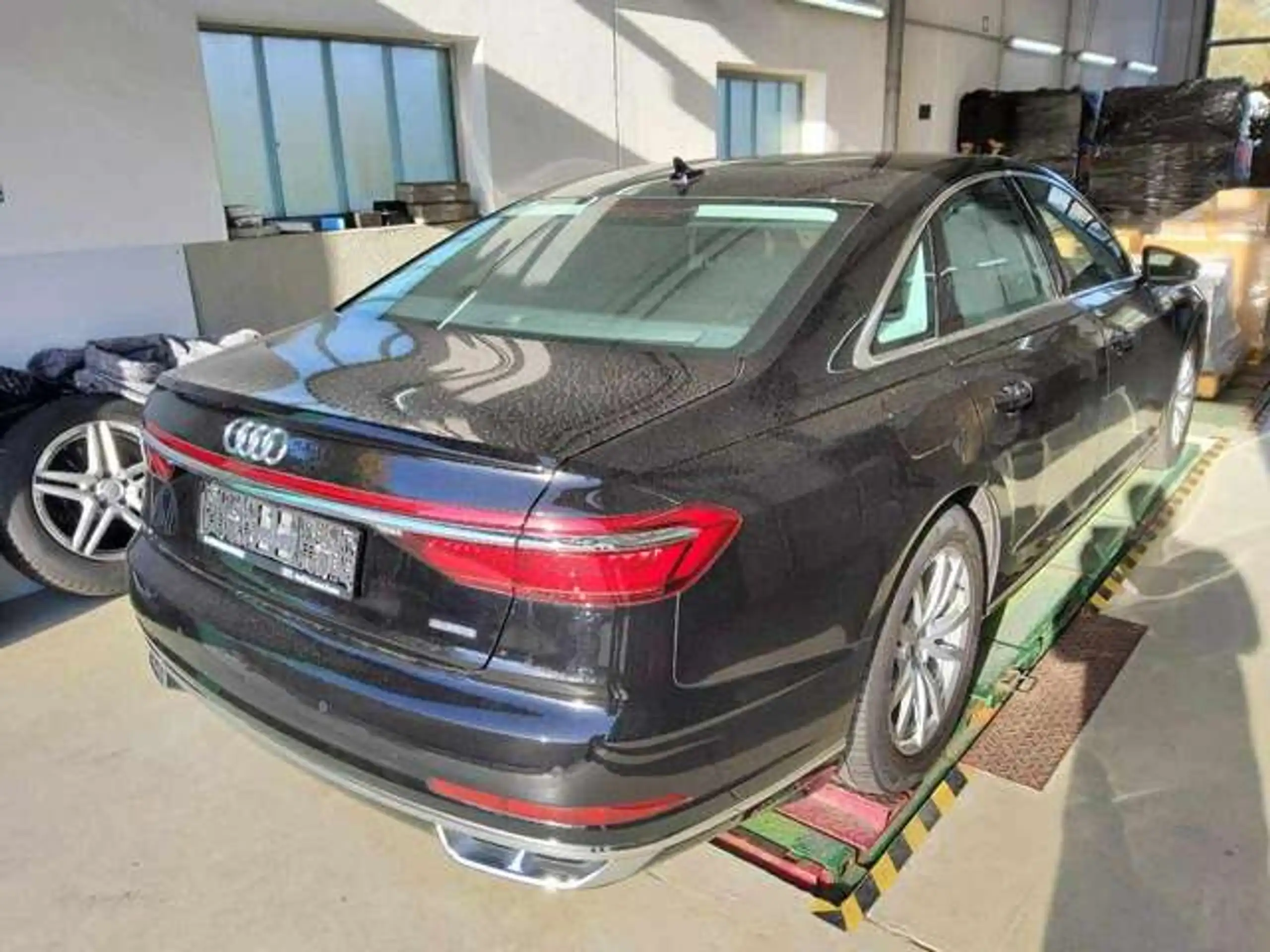 Audi - A8