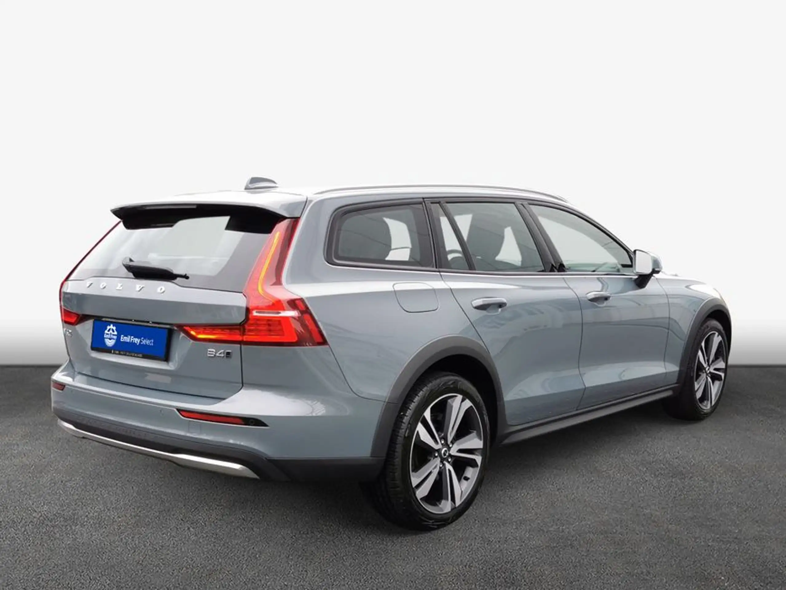 Volvo - V60 Cross Country