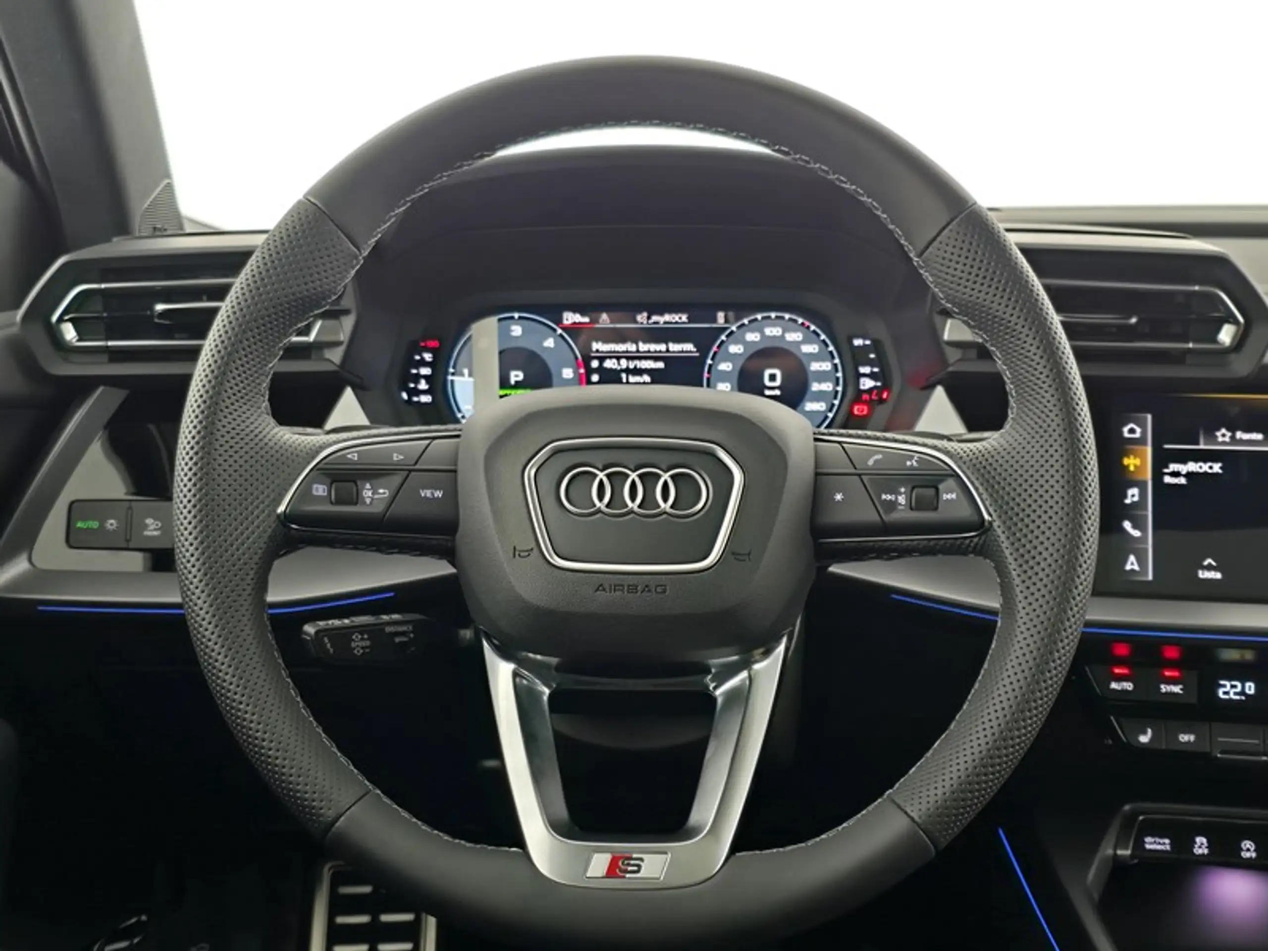 Audi - A3