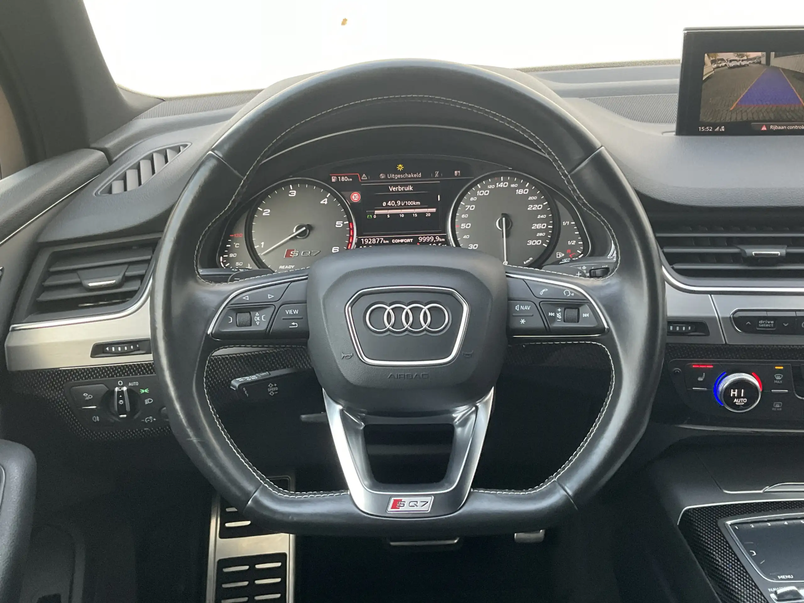 Audi - SQ7