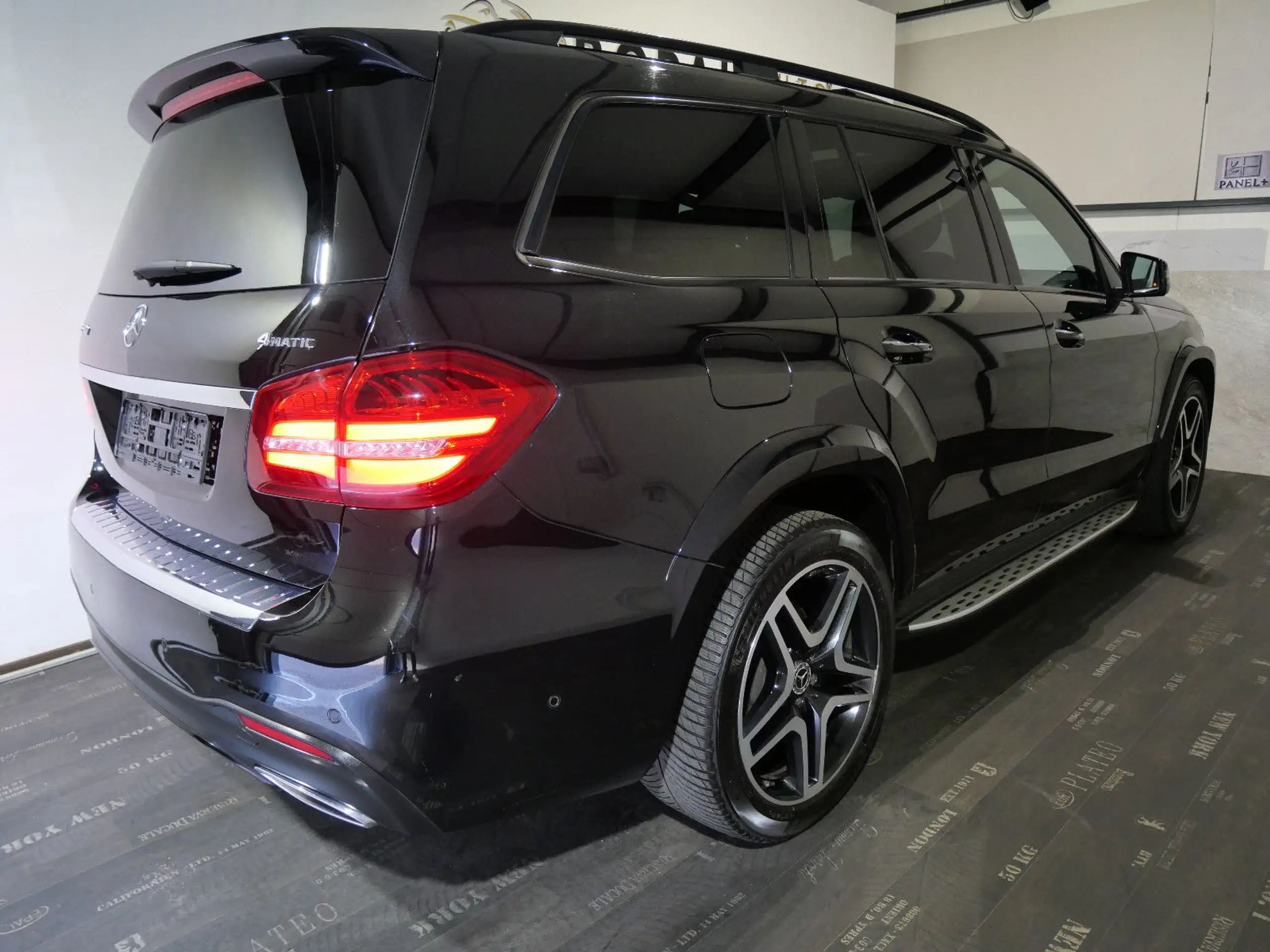 Mercedes-Benz - GLS 350