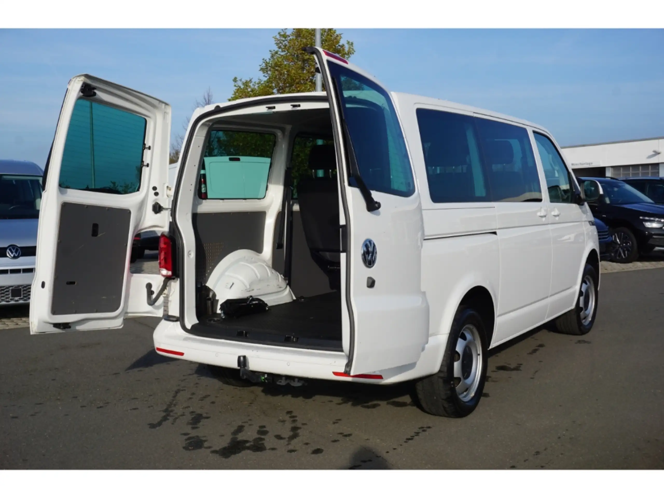 Volkswagen - T6.1 Transporter