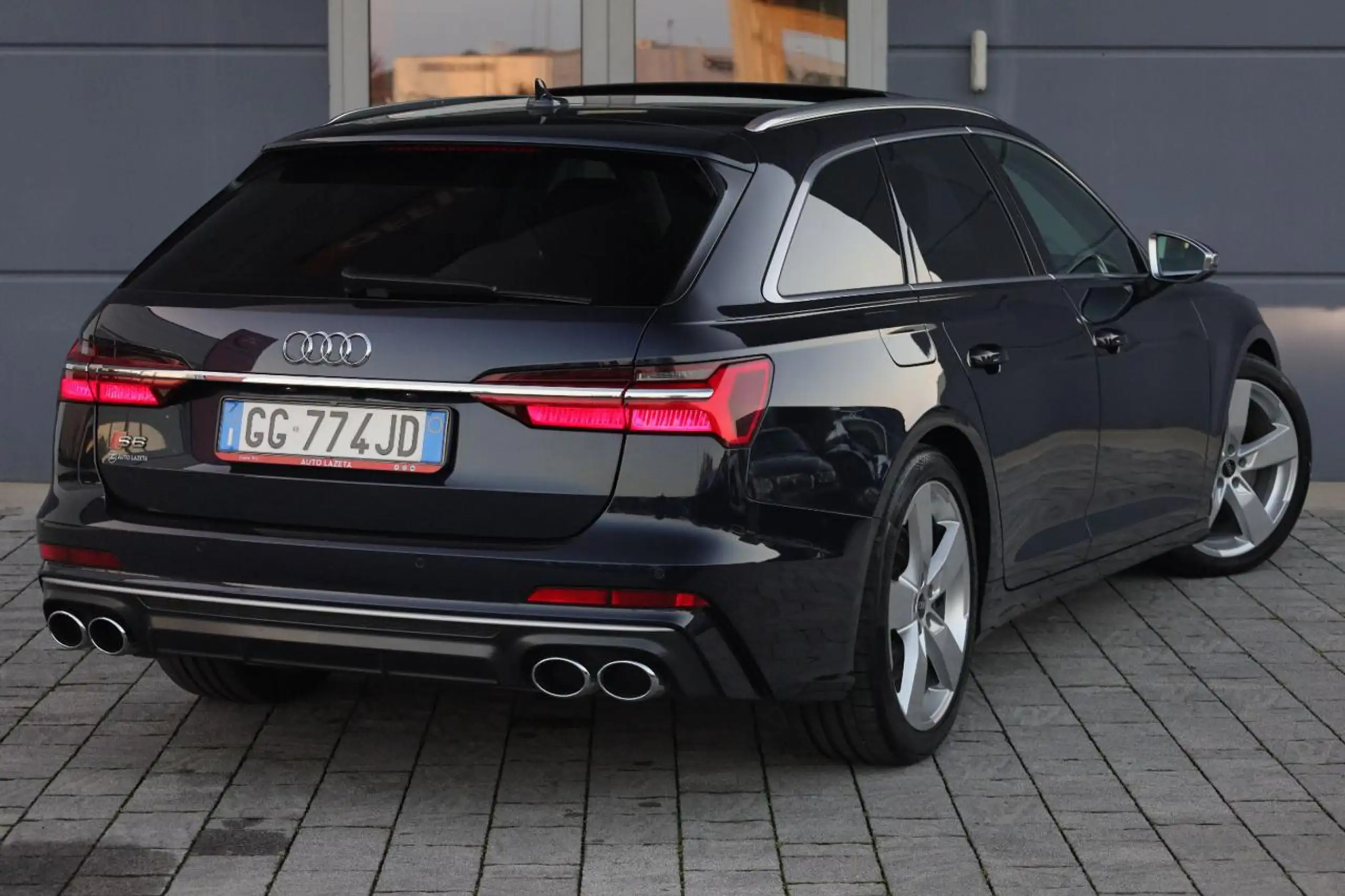 Audi - S6