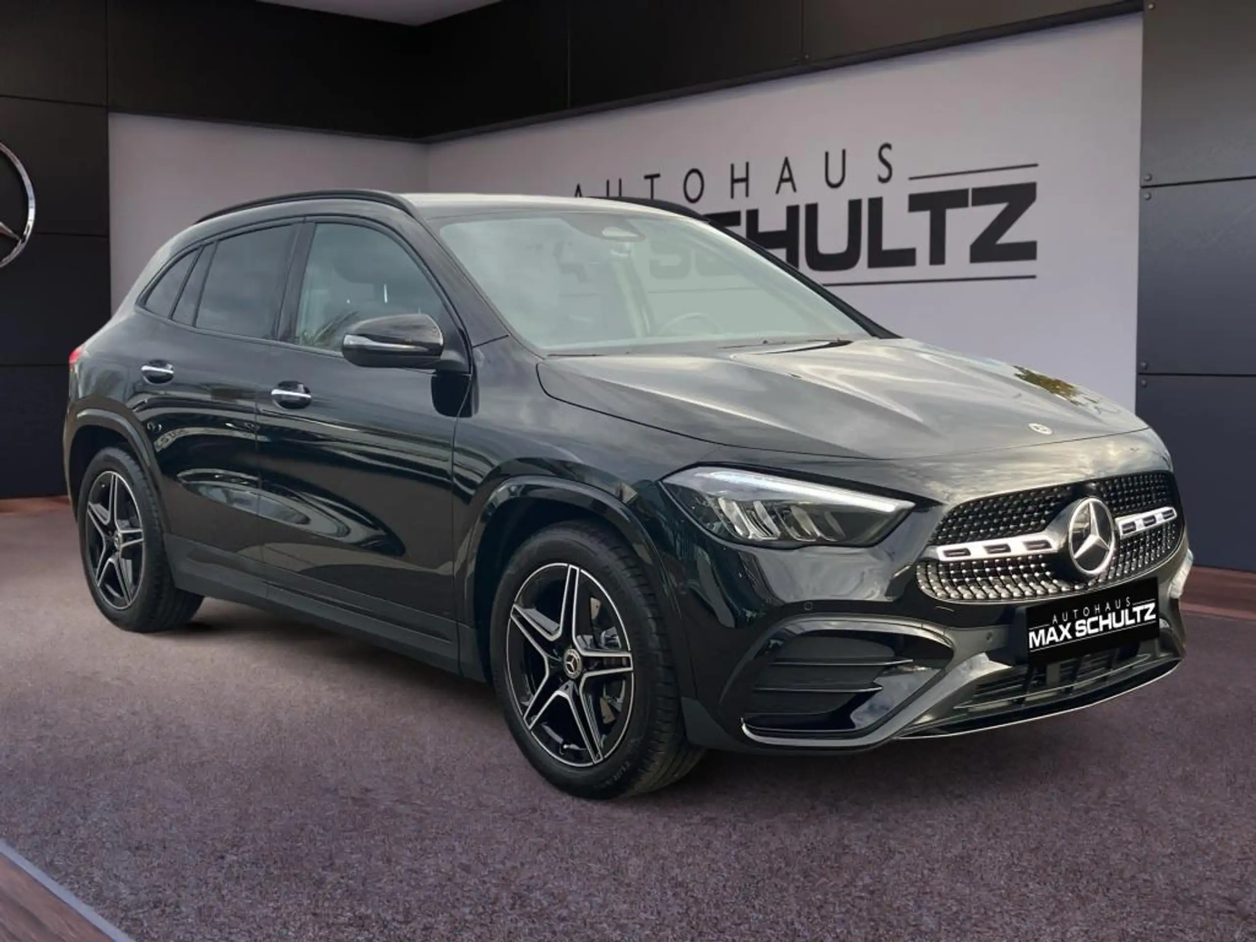 Mercedes-Benz - GLA 200