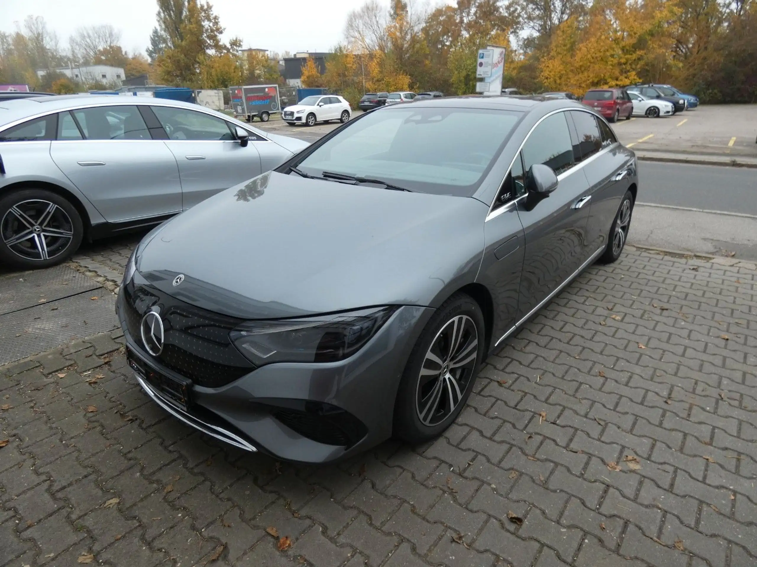 Mercedes-Benz EQE 300 2023