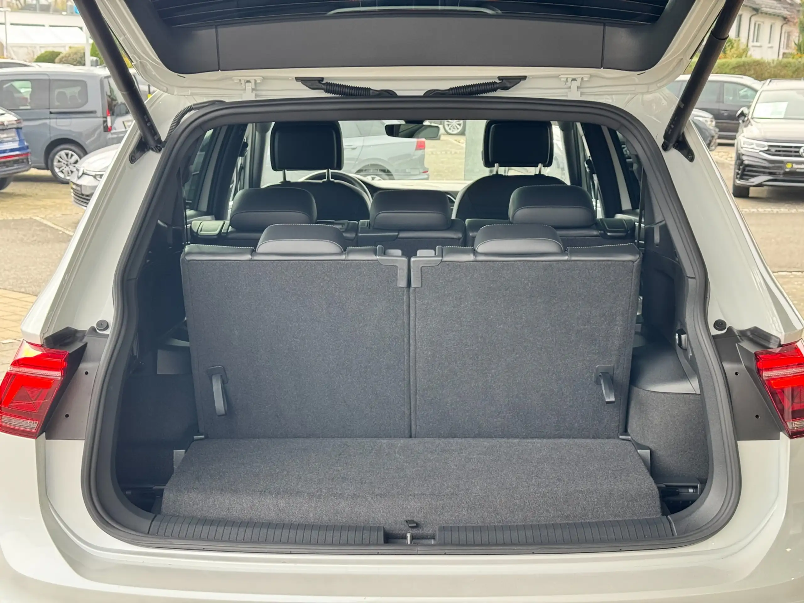 Volkswagen - Tiguan Allspace