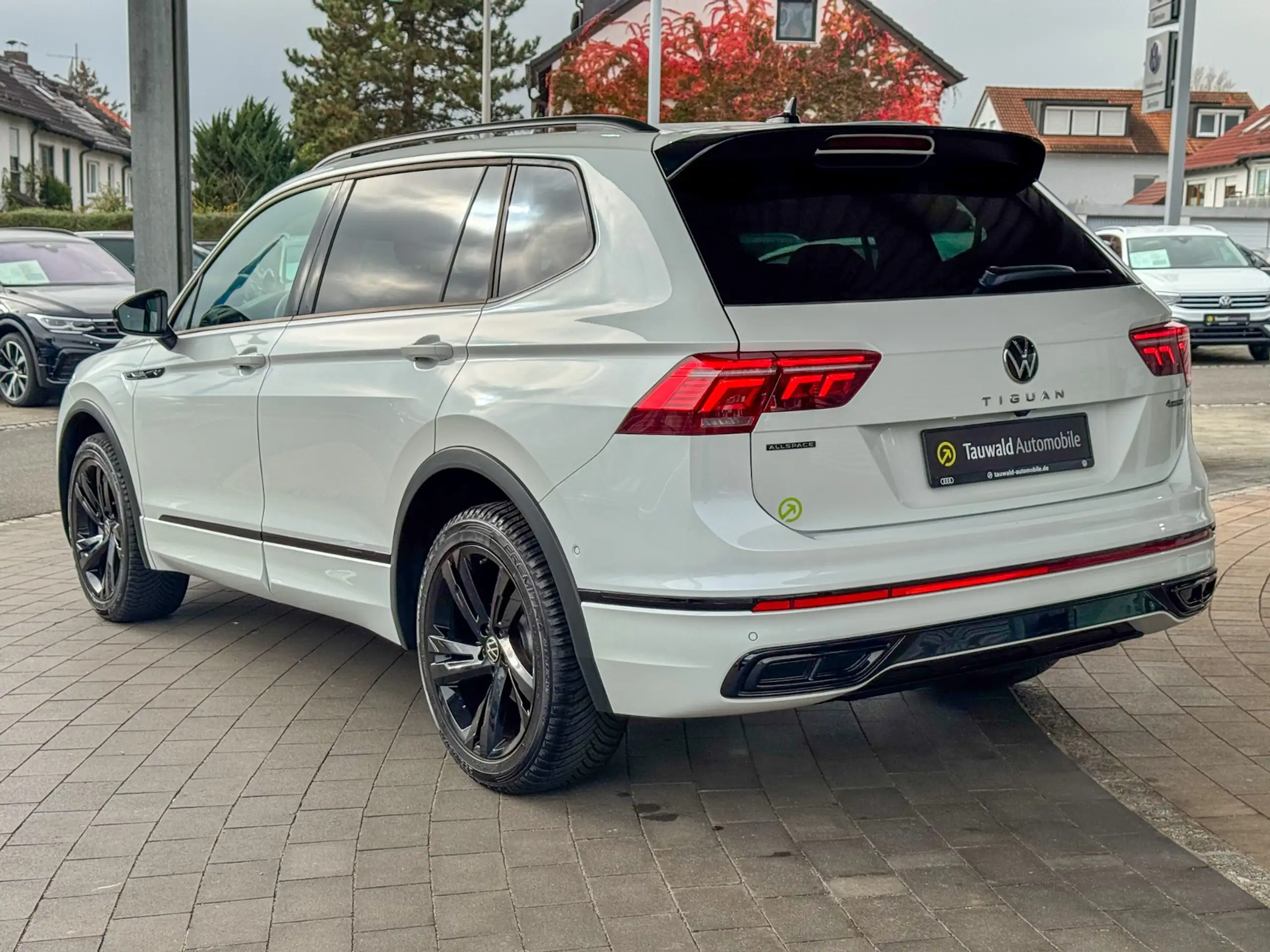 Volkswagen - Tiguan Allspace