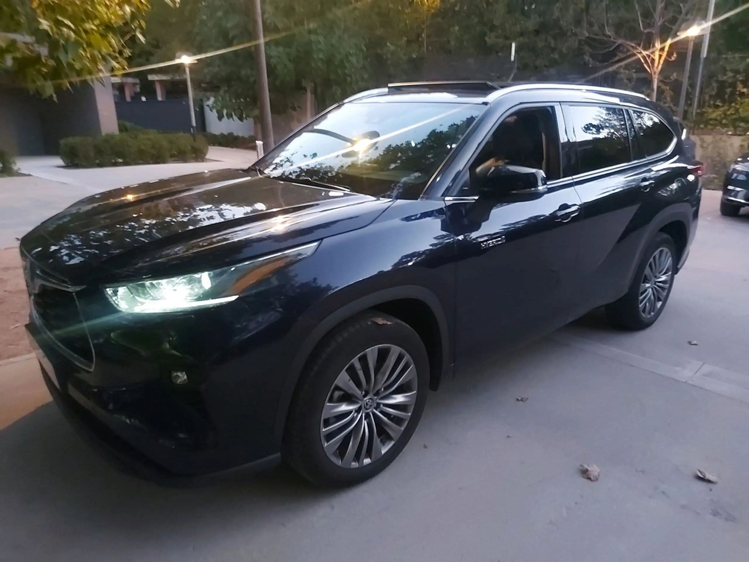 Toyota Highlander 2021