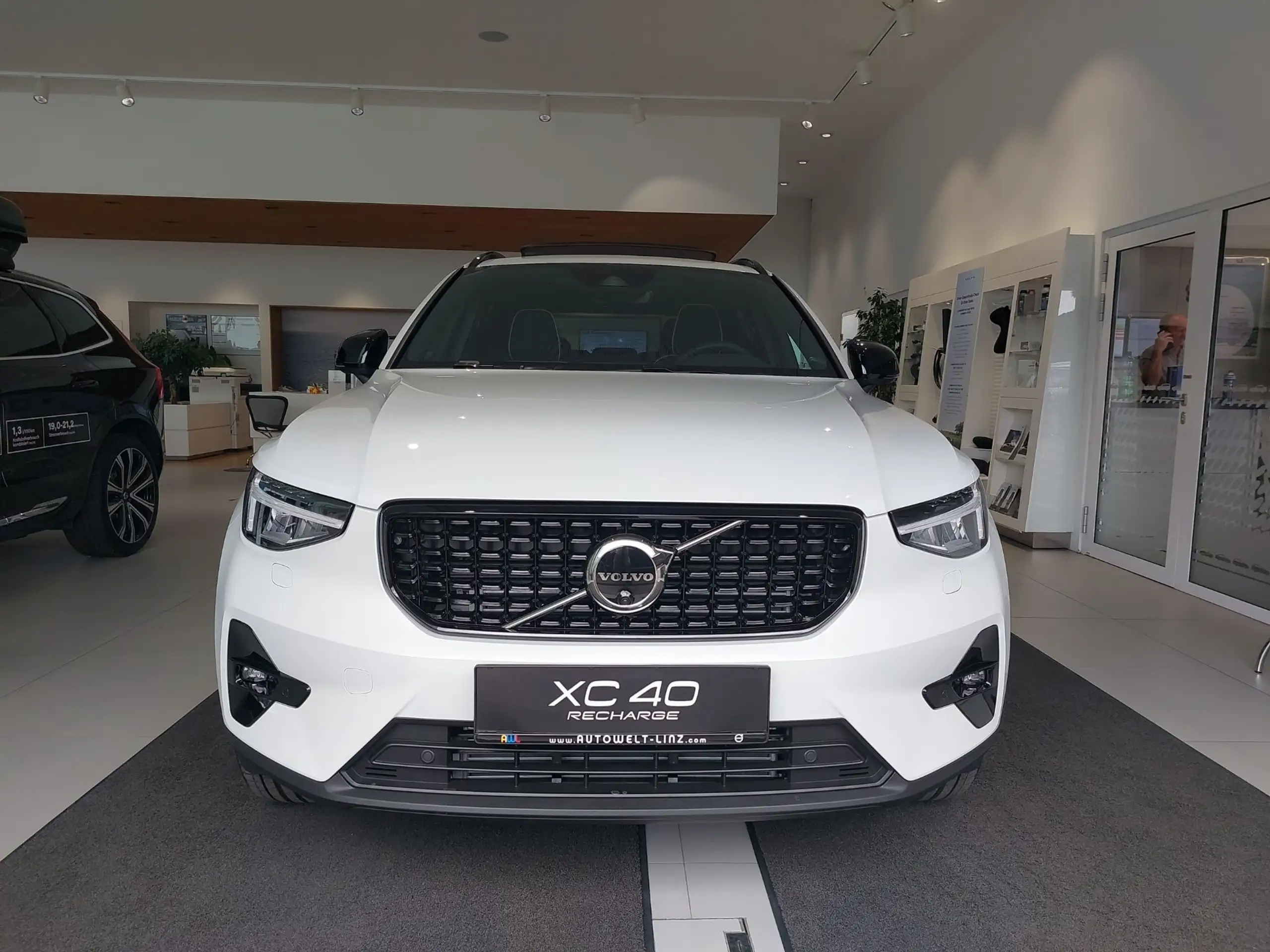 Volvo - XC40