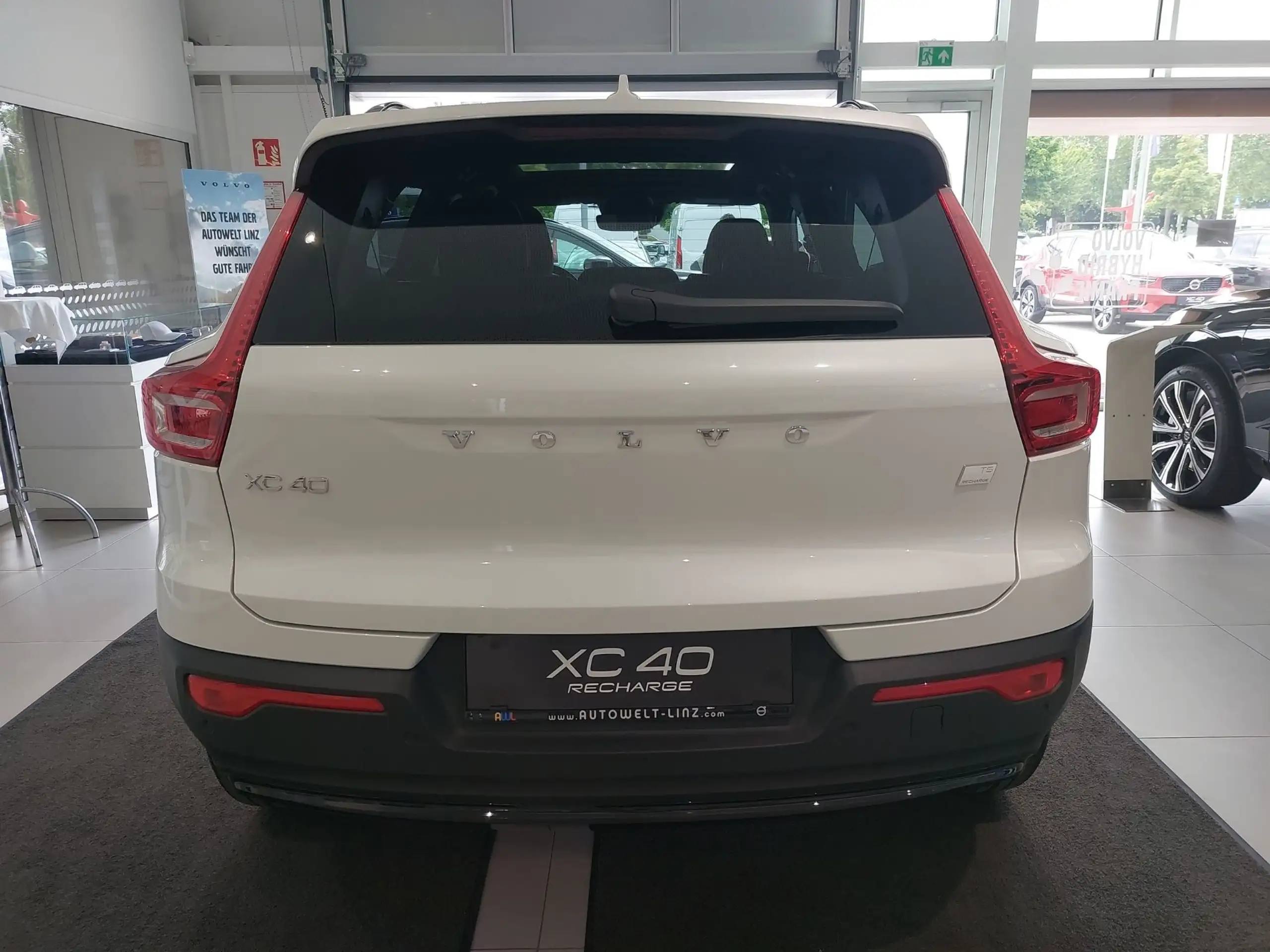 Volvo - XC40