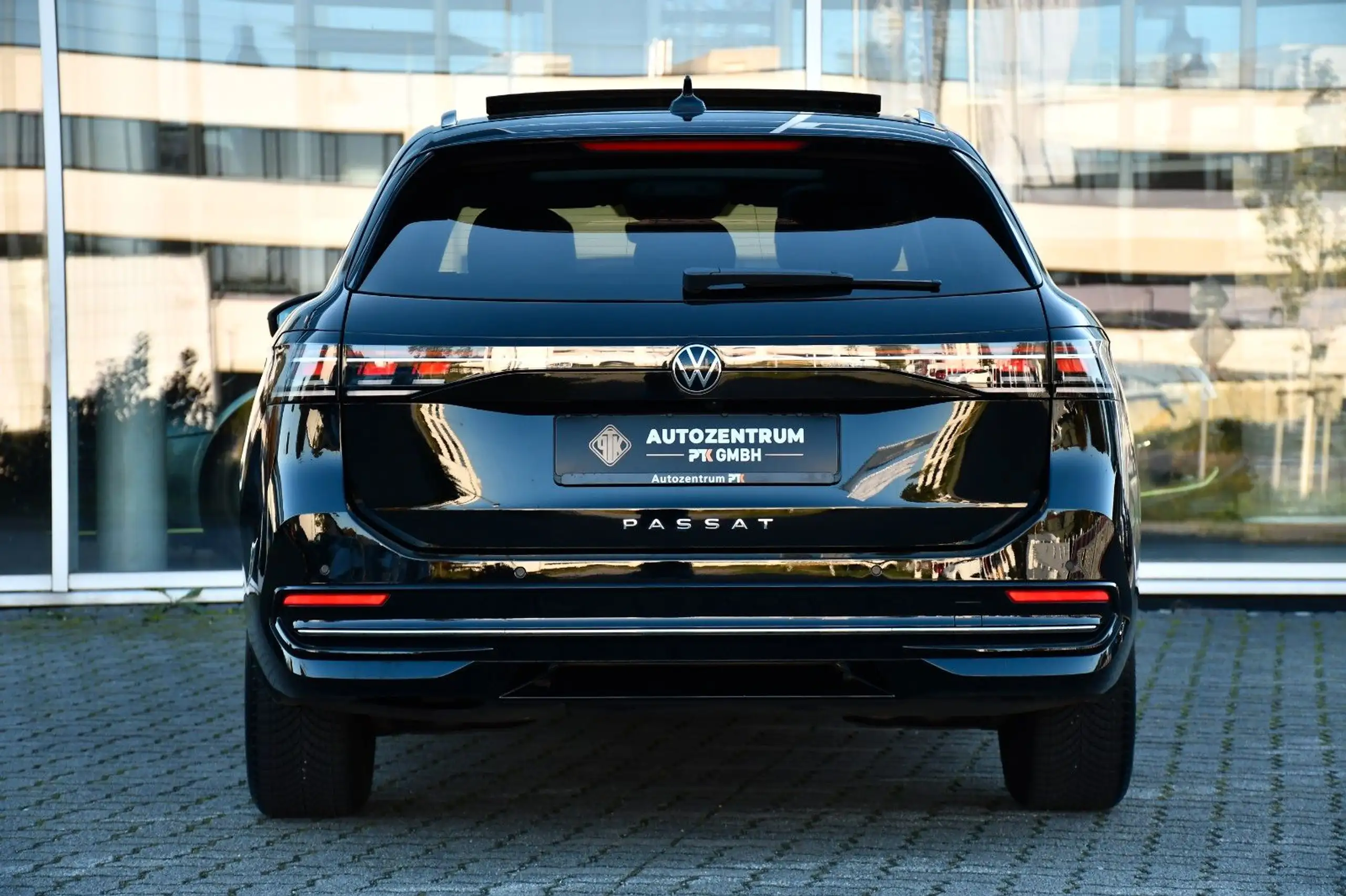 Volkswagen - Passat Variant