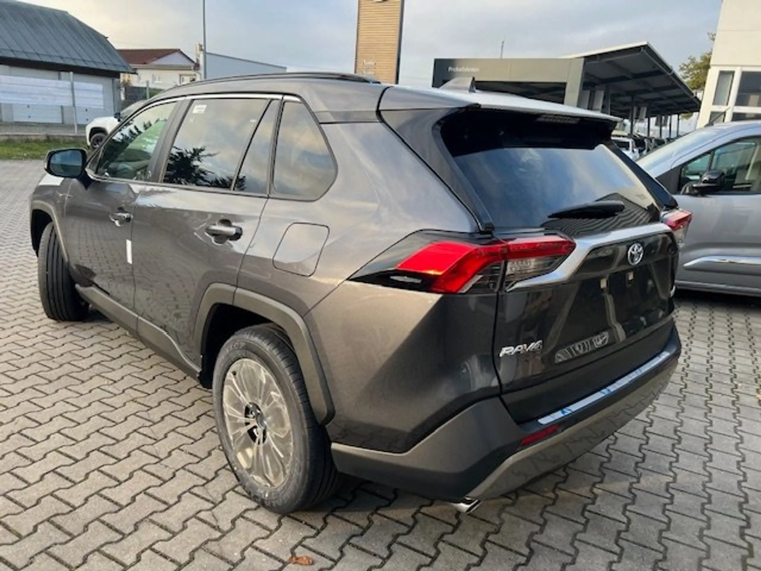 Toyota - RAV 4