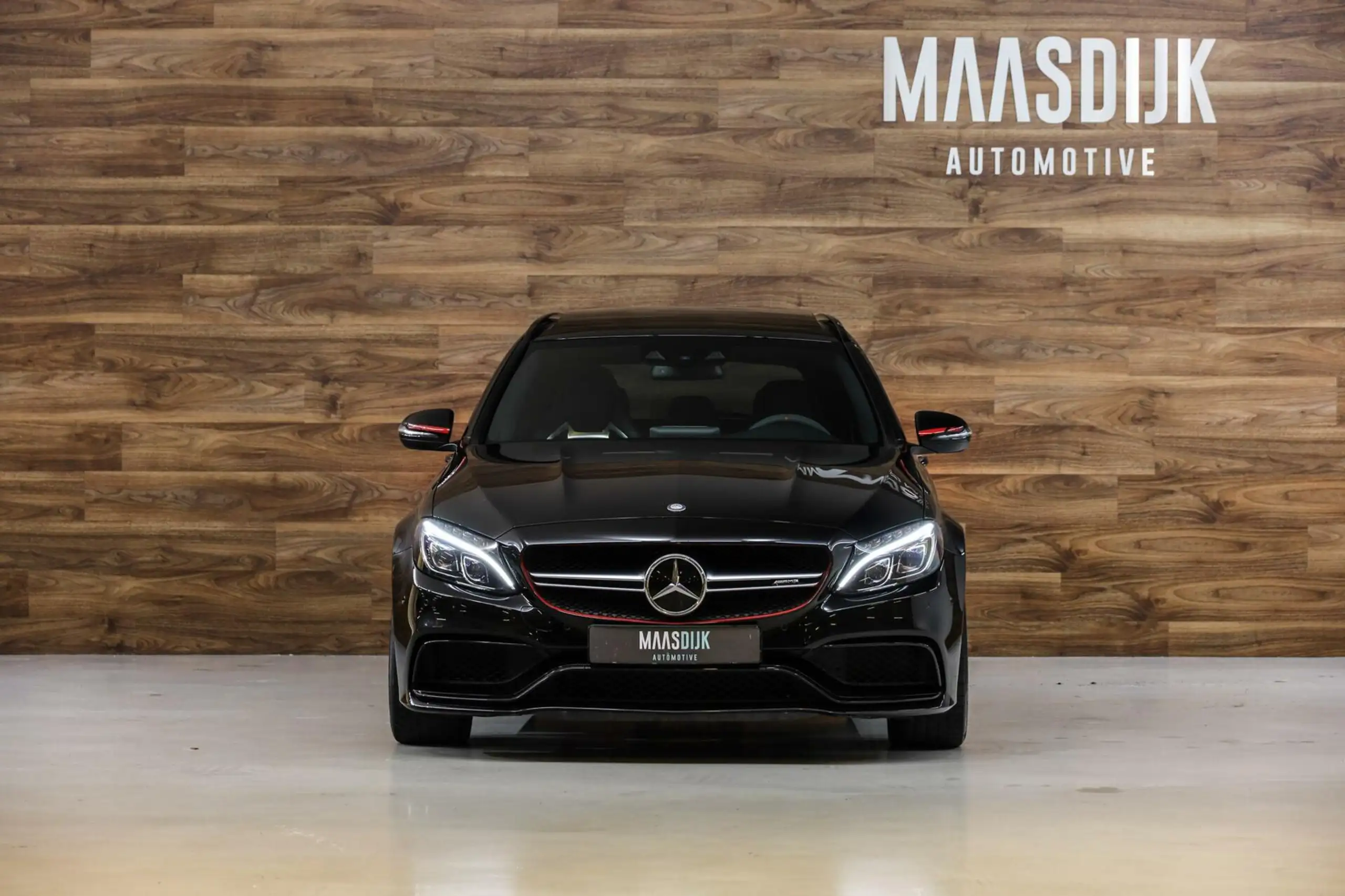 Mercedes-Benz - C 63 AMG