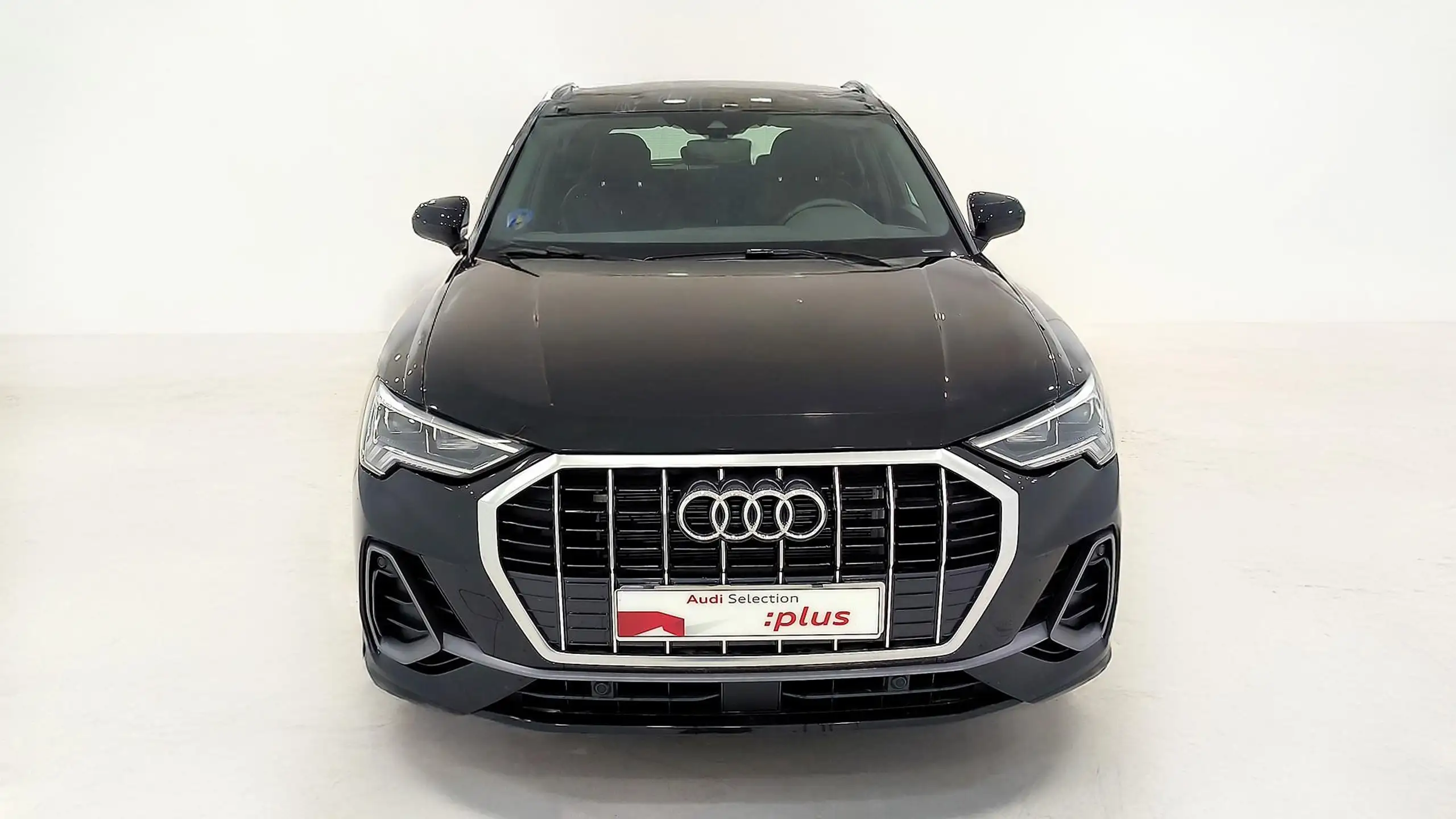 Audi - Q3