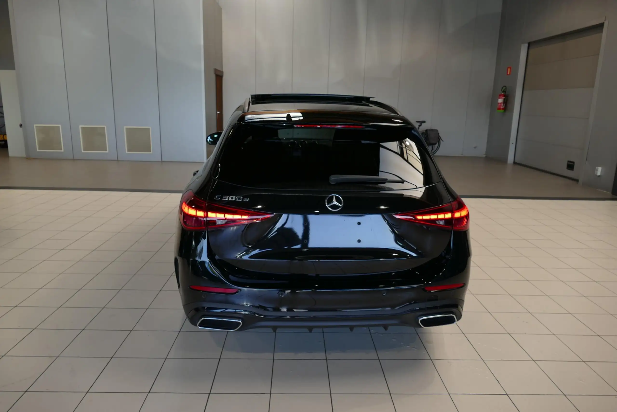 Mercedes-Benz - C 300