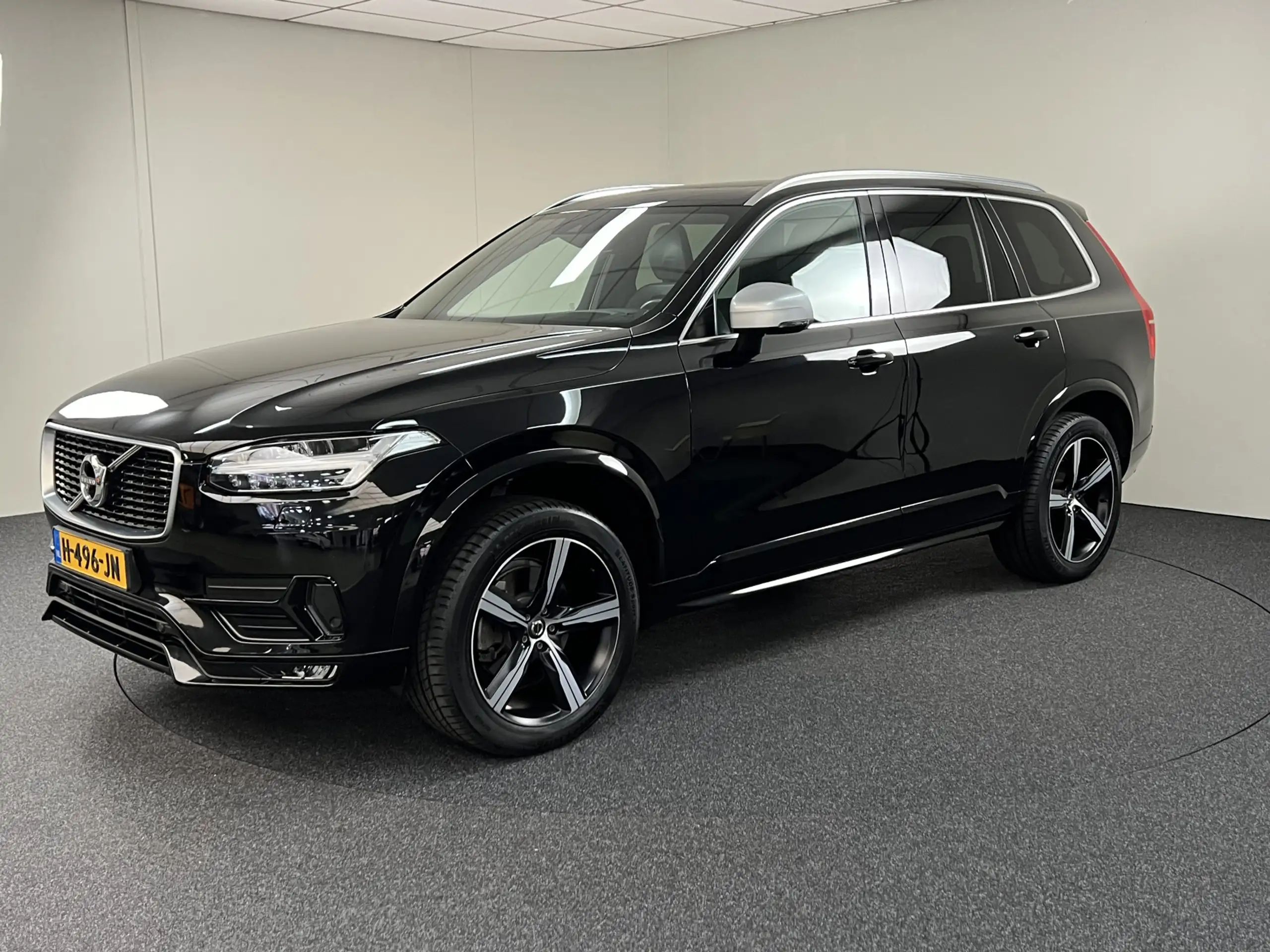 Volvo - XC90