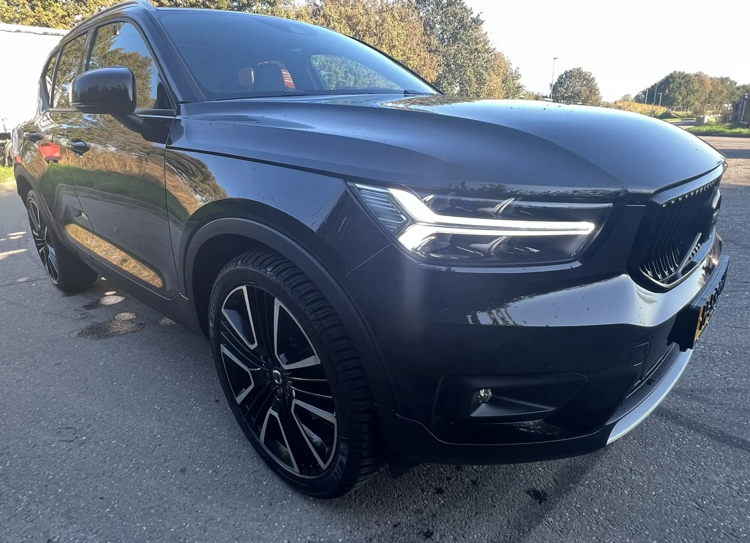 Volvo - XC40