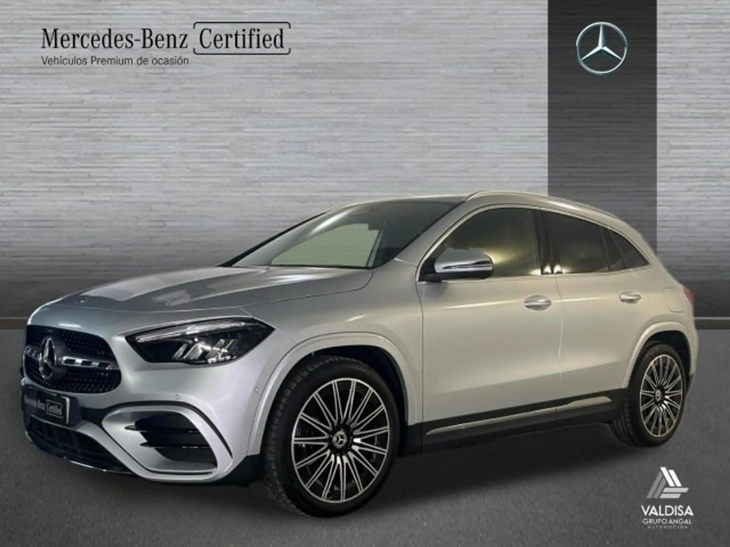 Mercedes-Benz - GLA 200