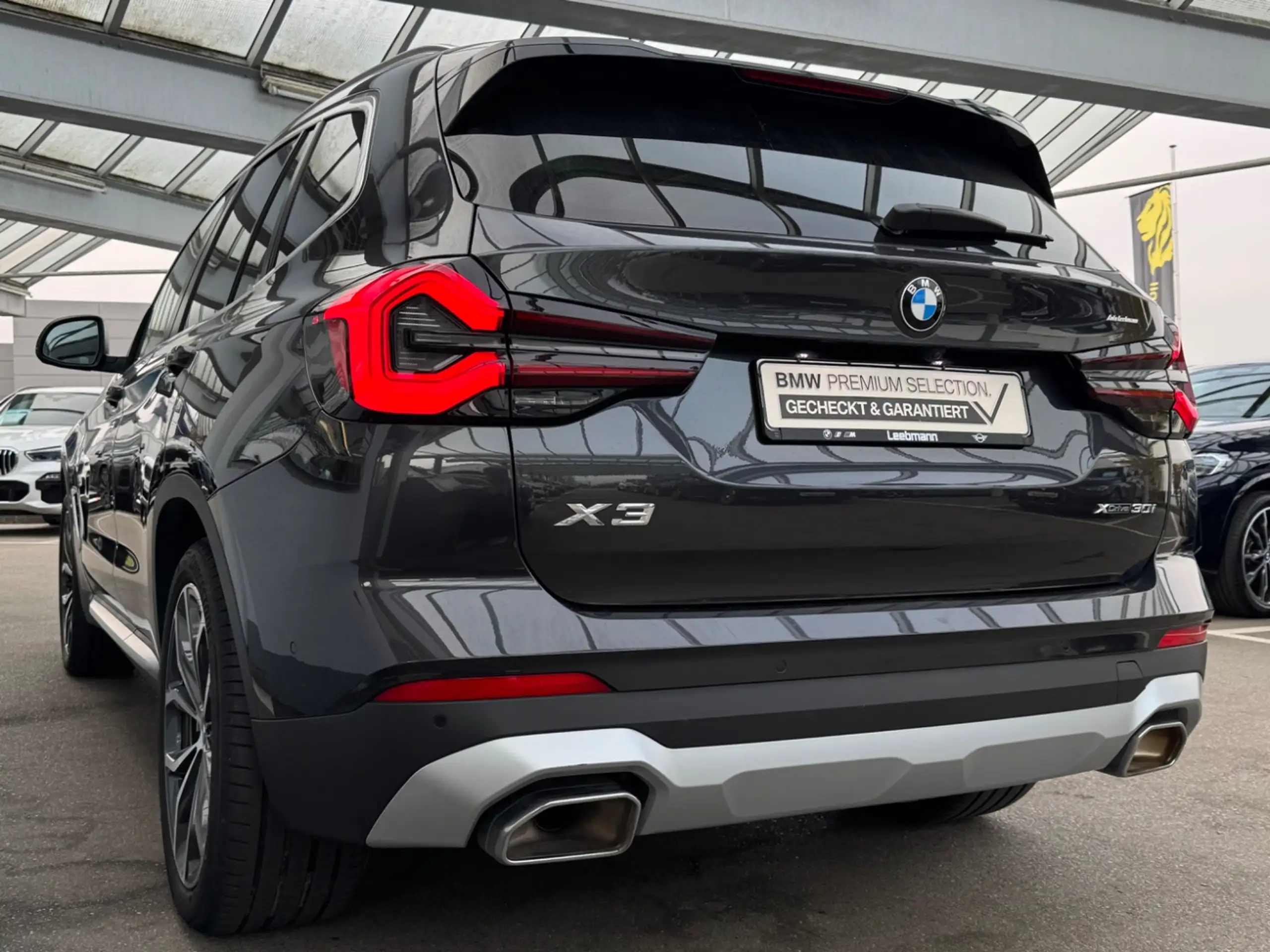 BMW - X3