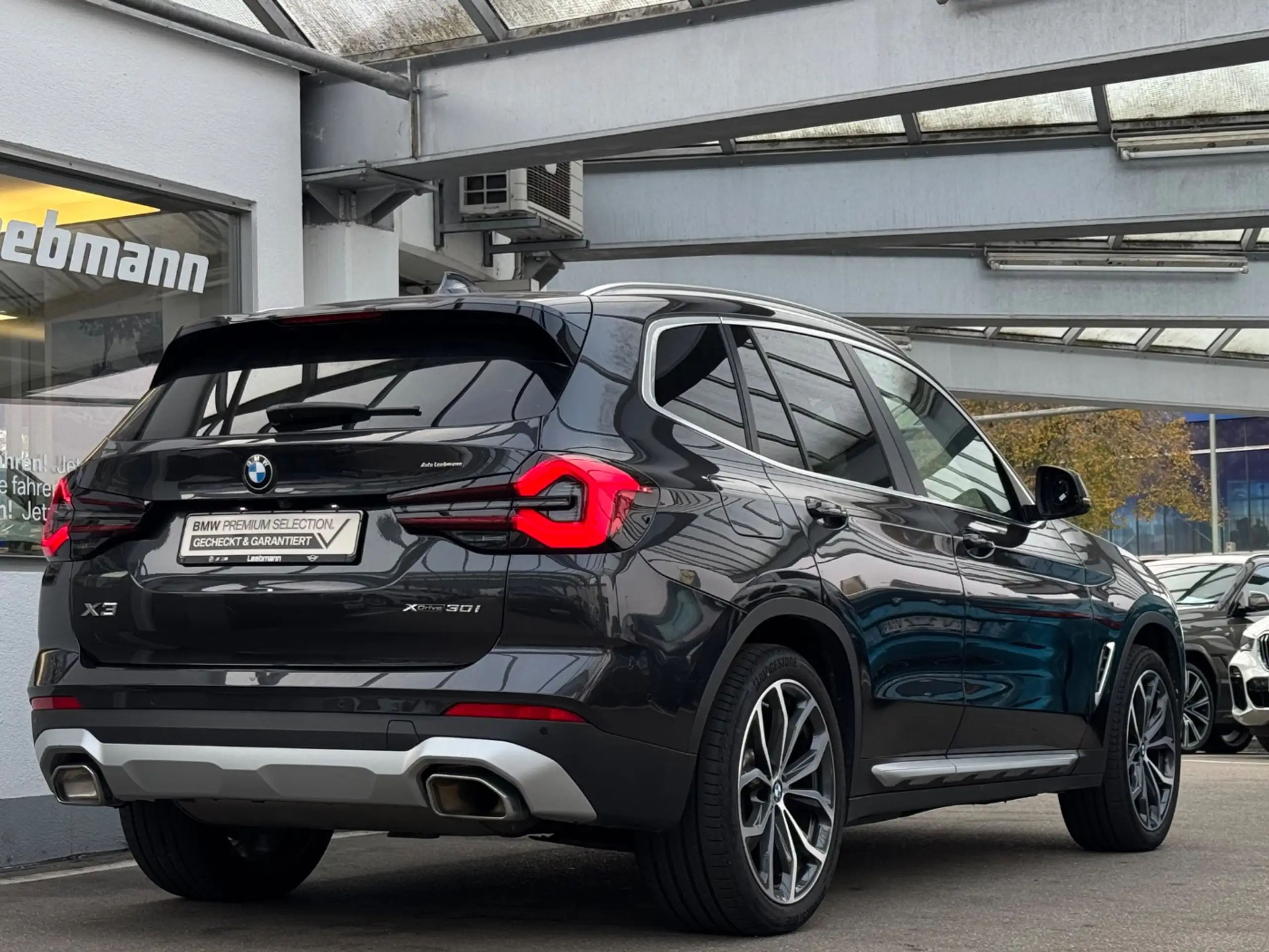 BMW - X3