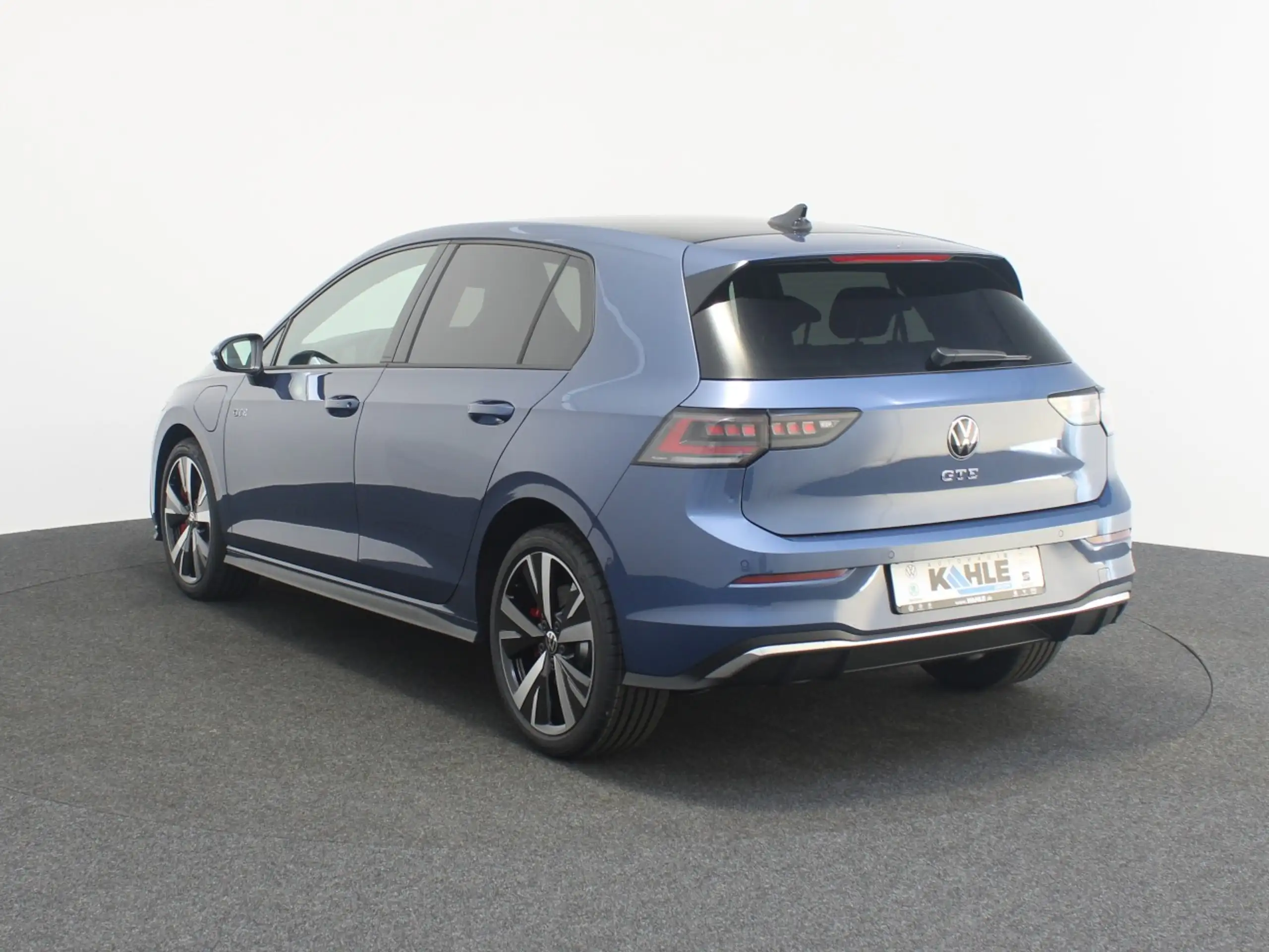 Volkswagen - Golf