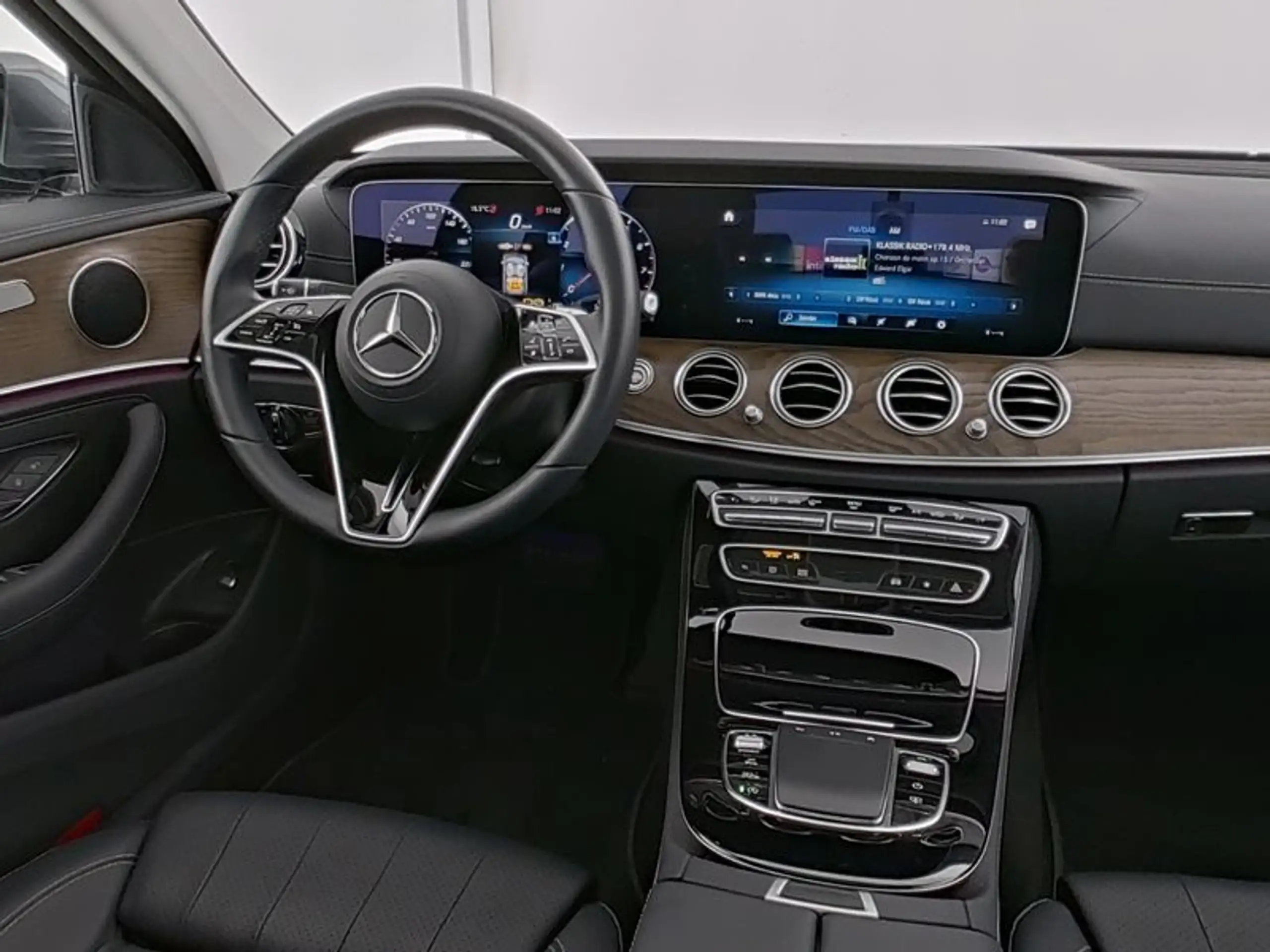 Mercedes-Benz - E 300