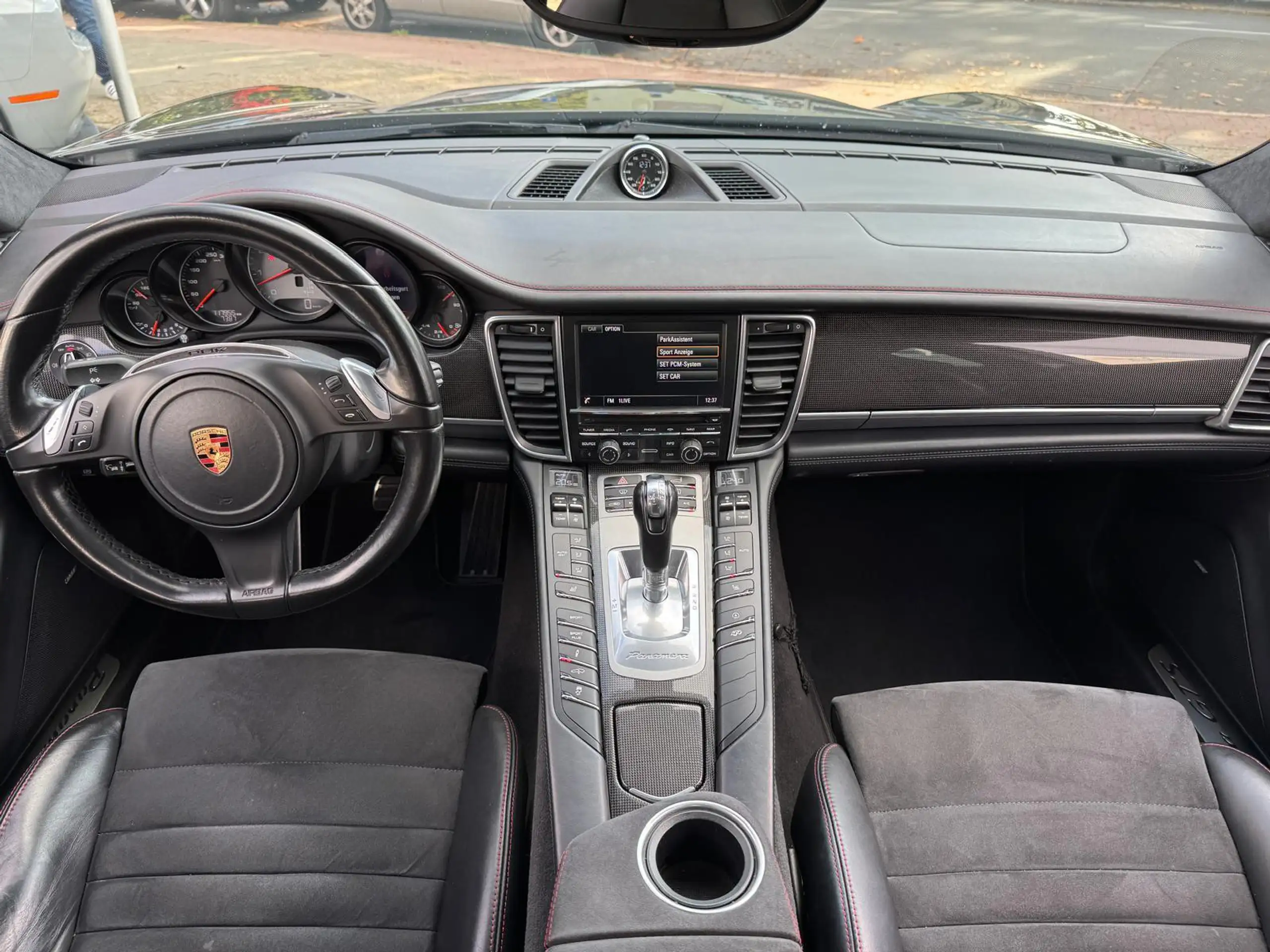 Porsche - Panamera