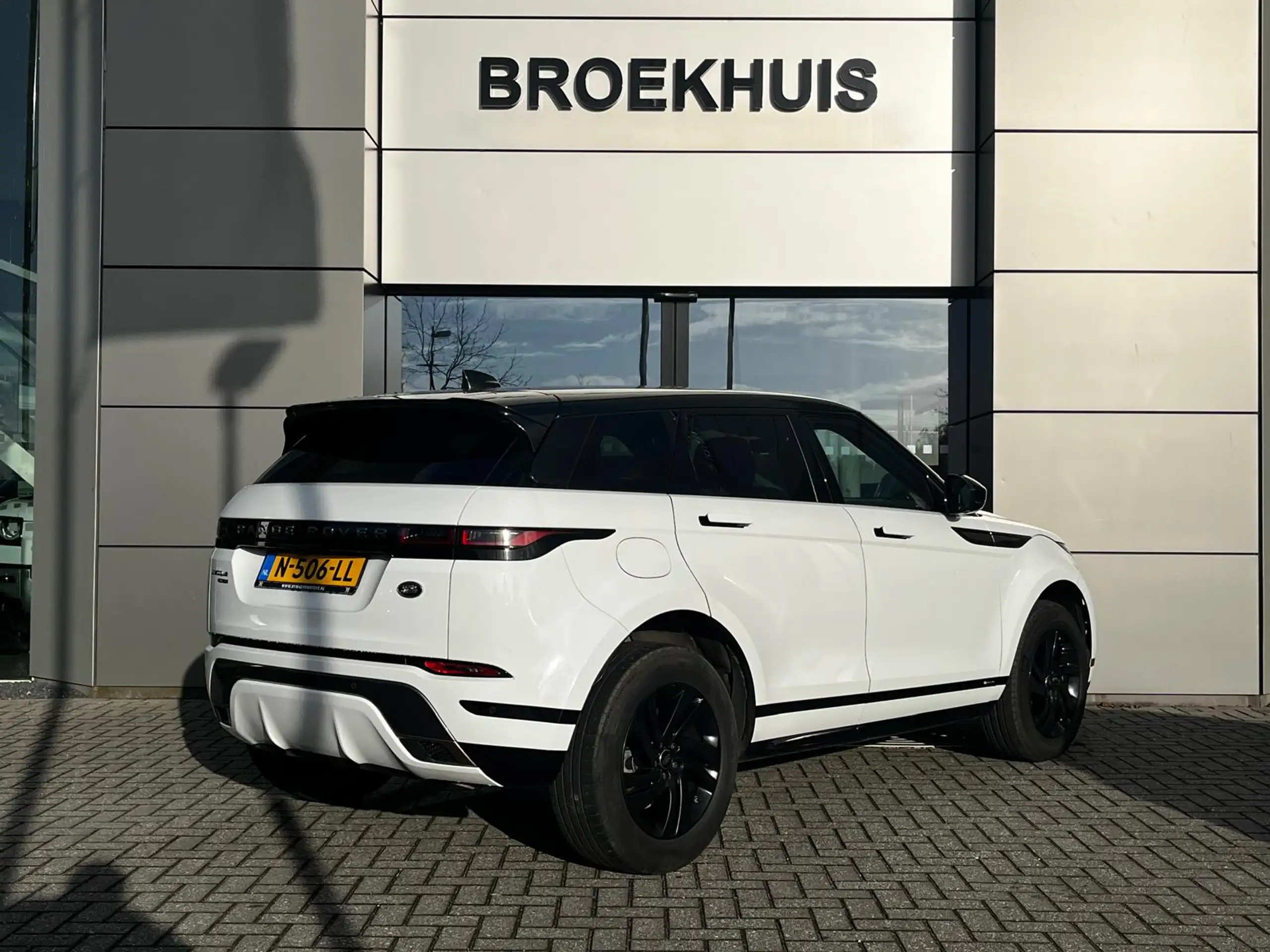 Land Rover - Range Rover Evoque