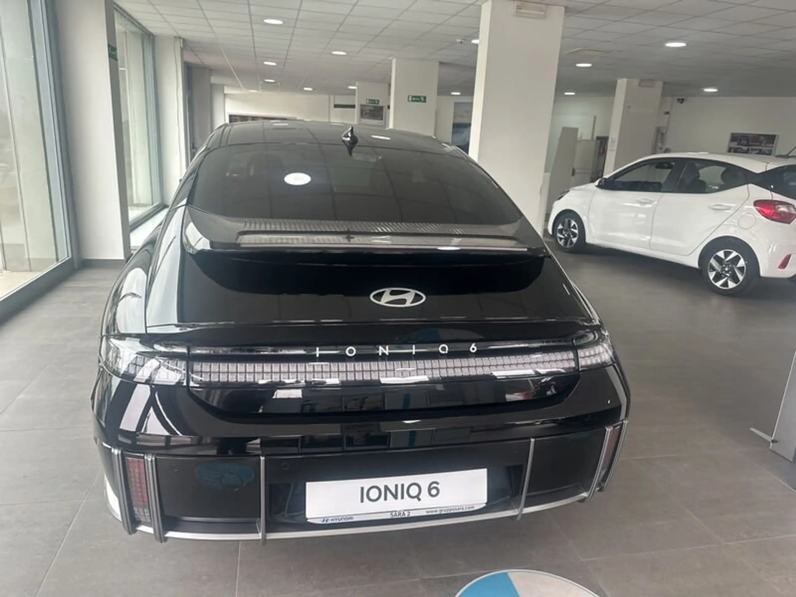 Hyundai - IONIQ 6