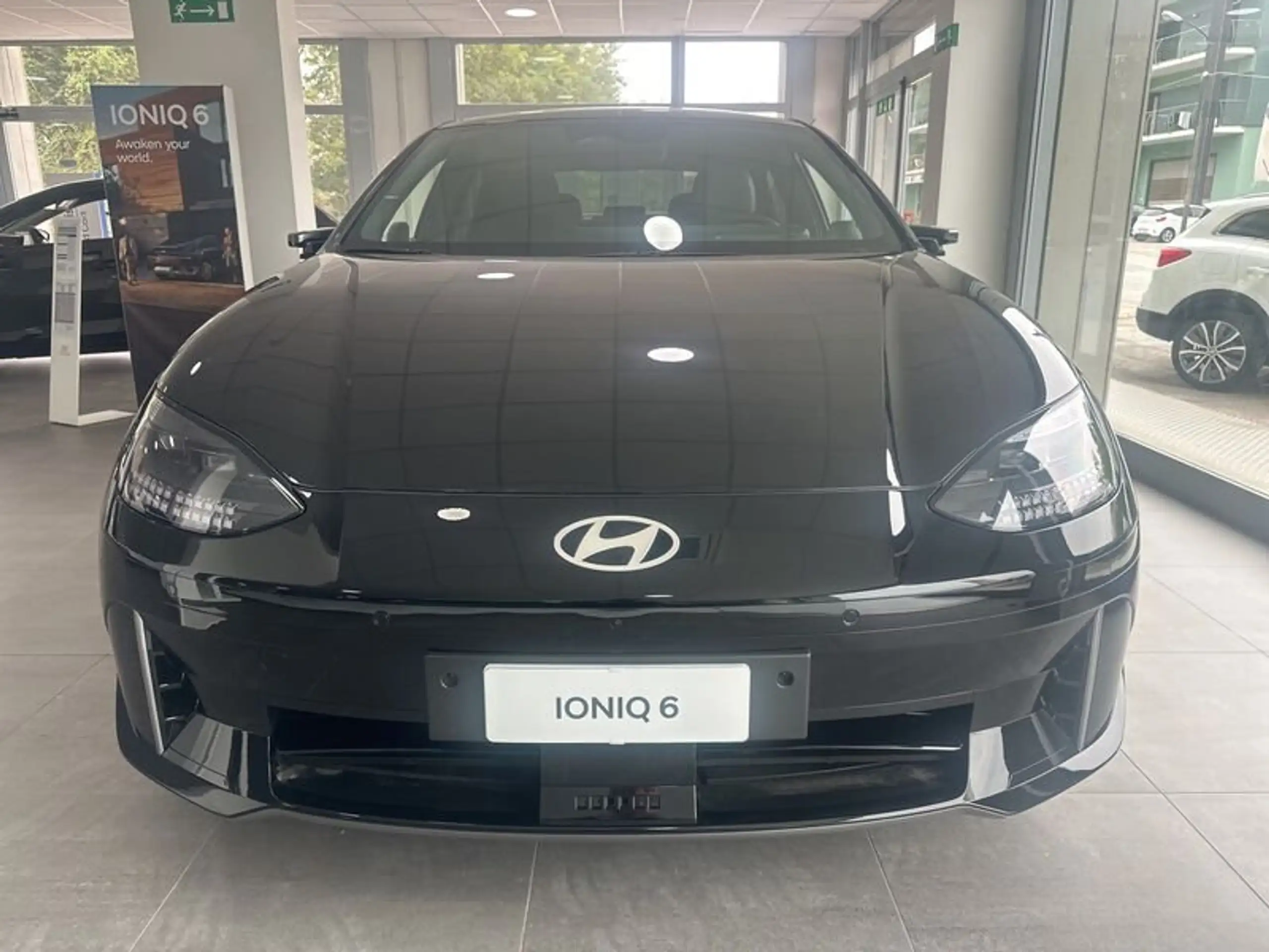 Hyundai - IONIQ 6