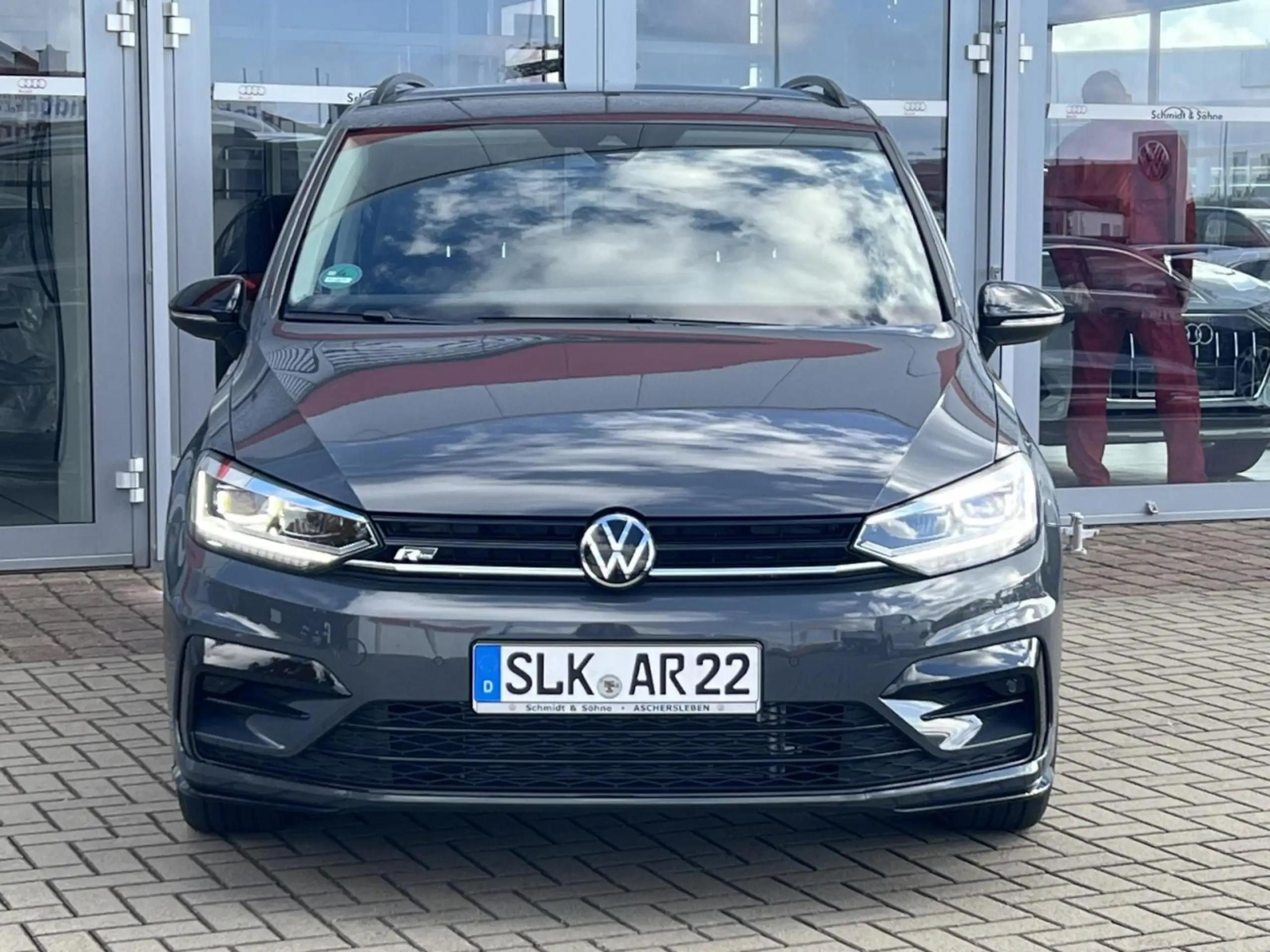 Volkswagen - Touran