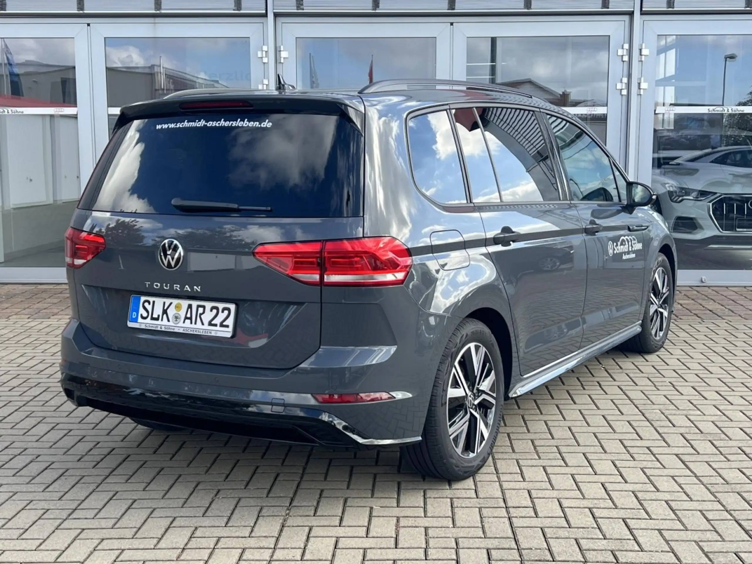 Volkswagen - Touran