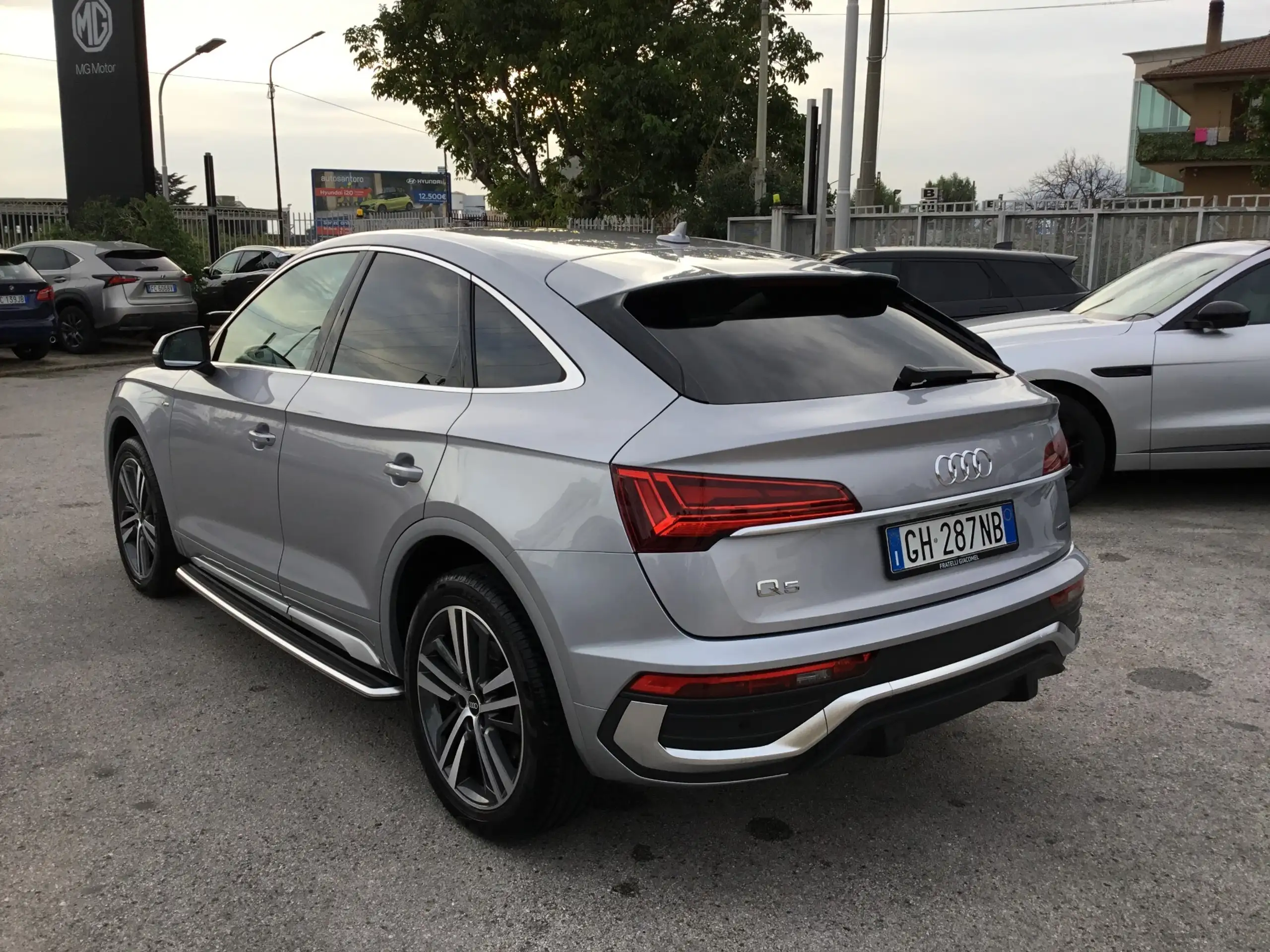 Audi - Q5