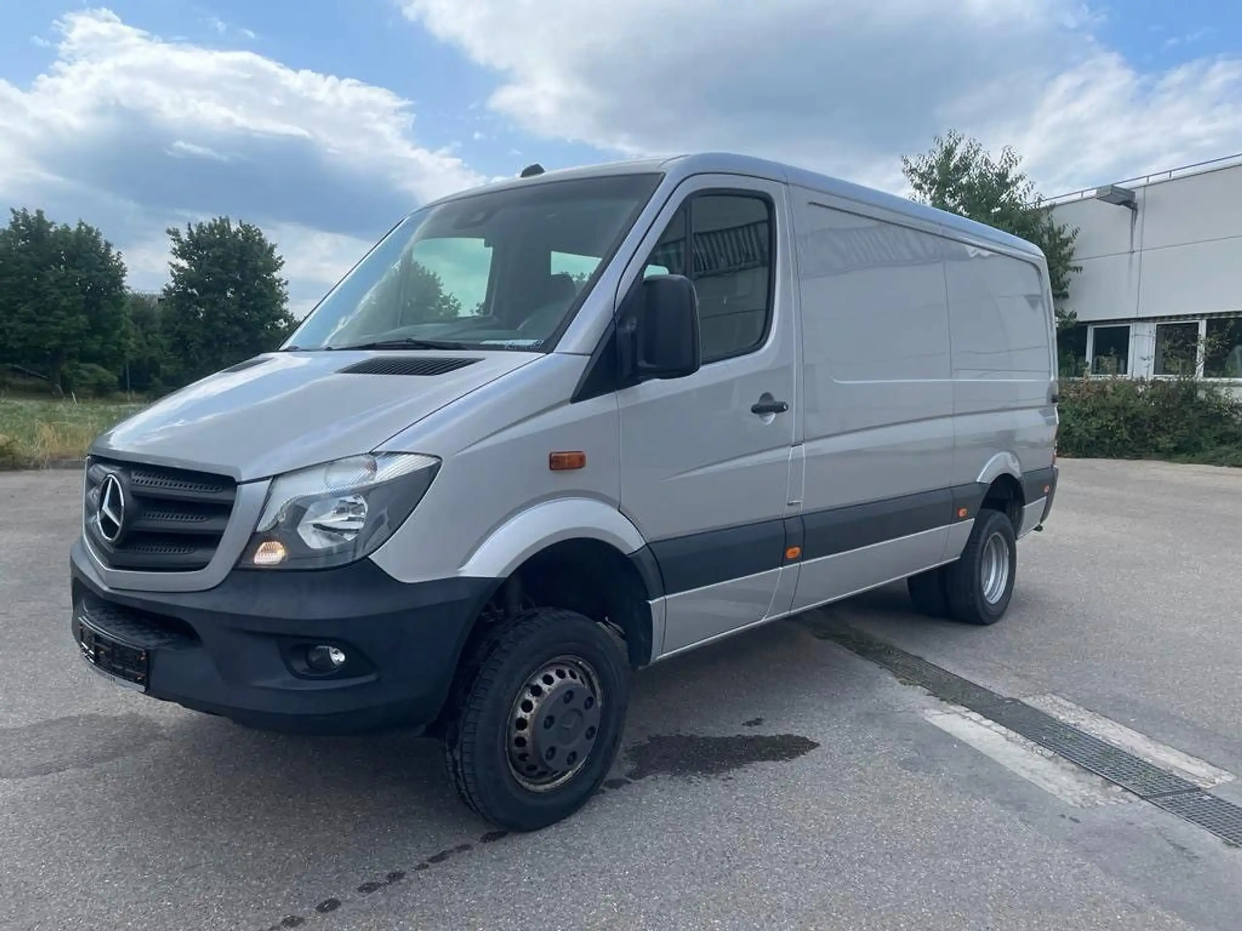 Mercedes-Benz - Sprinter