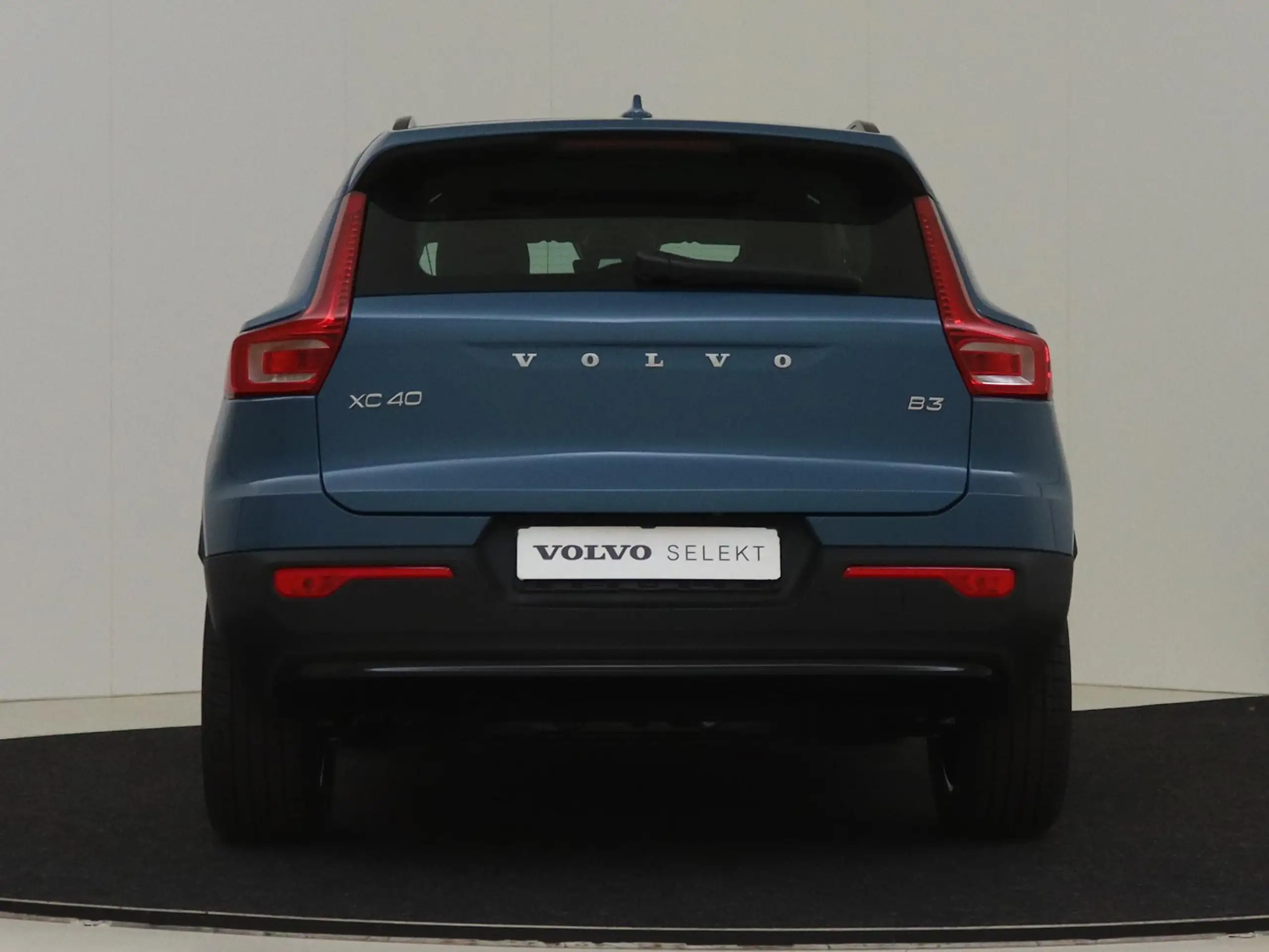 Volvo - XC40