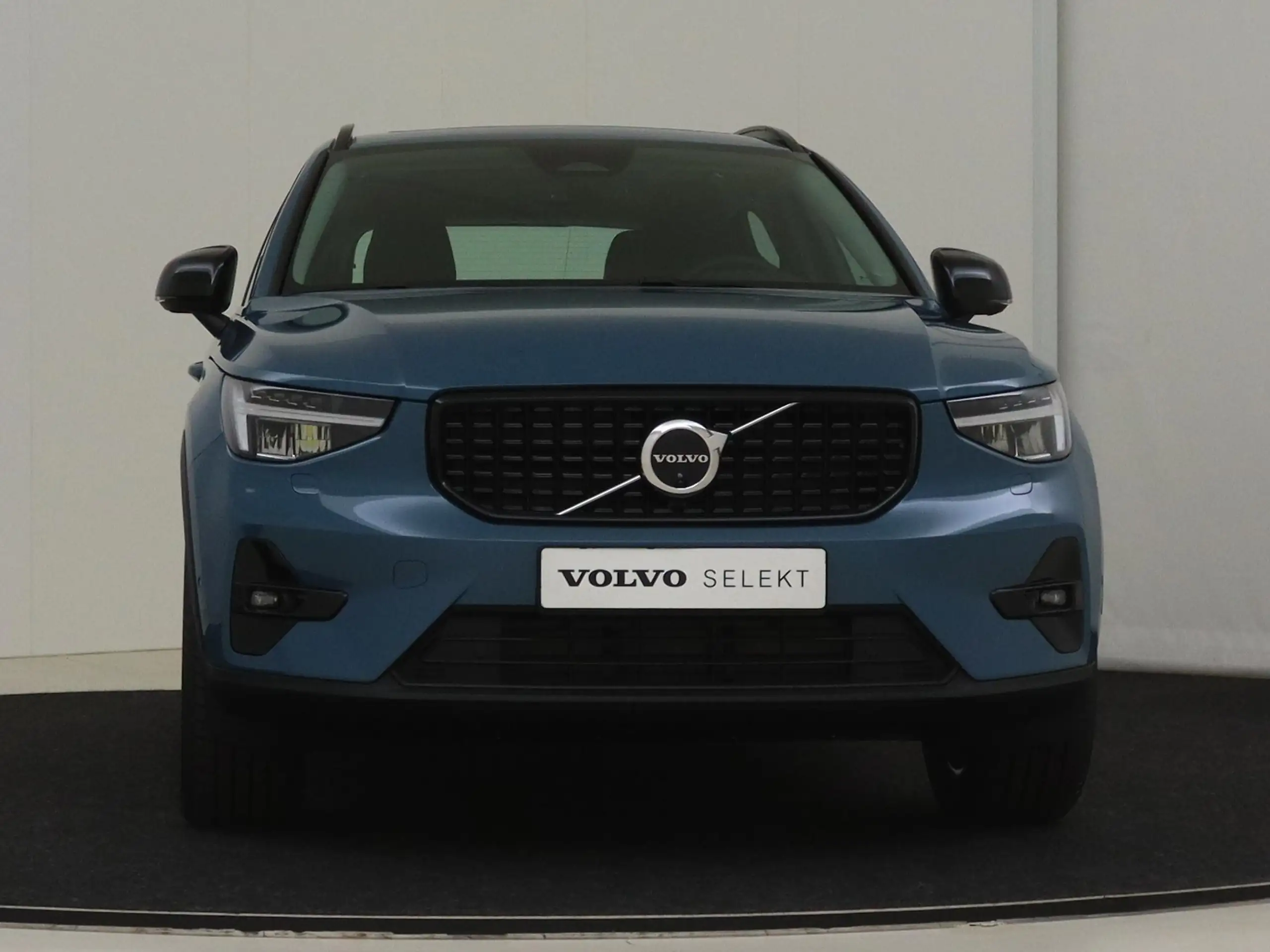 Volvo - XC40