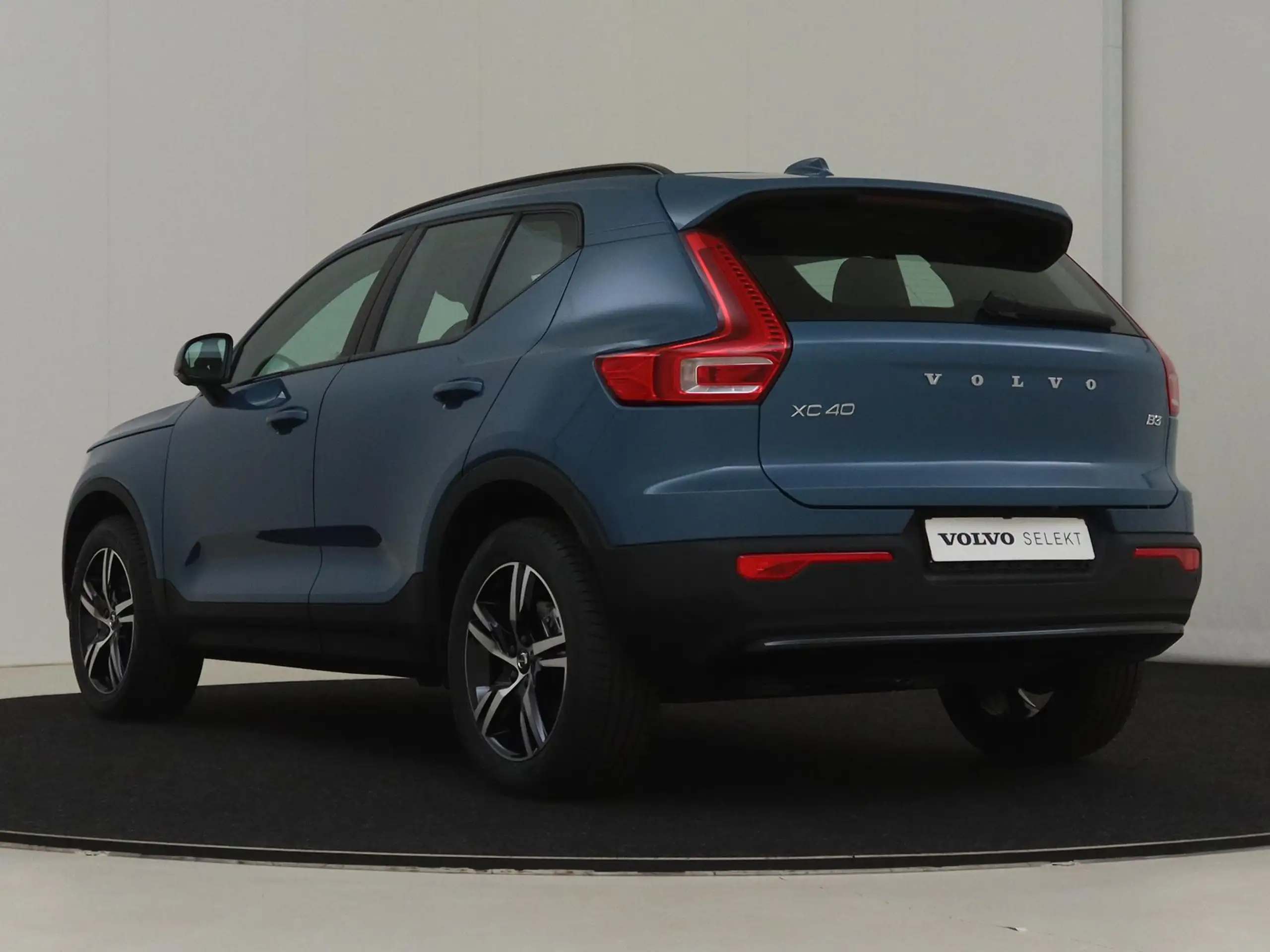 Volvo - XC40