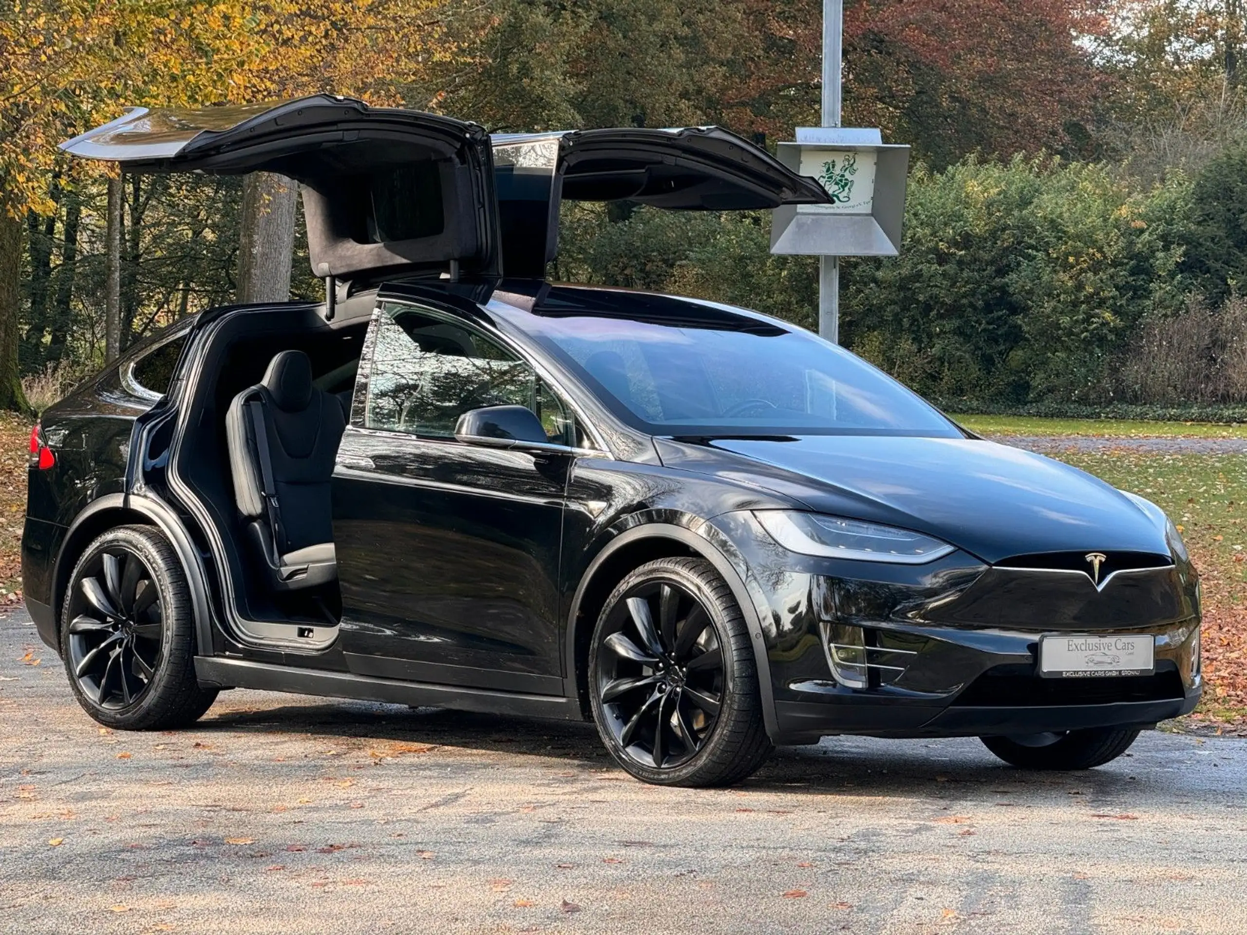 Tesla - Model X