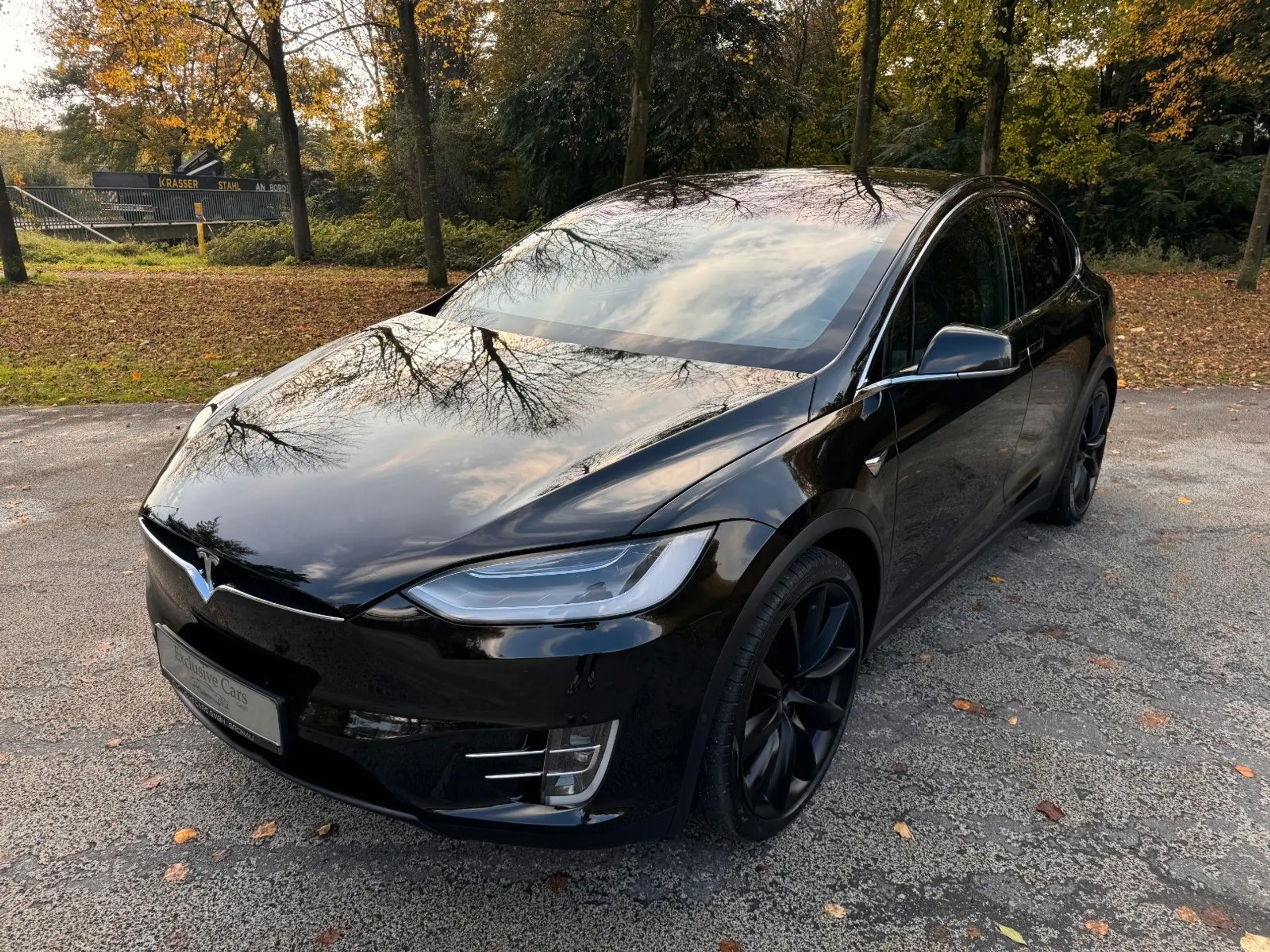 Tesla - Model X