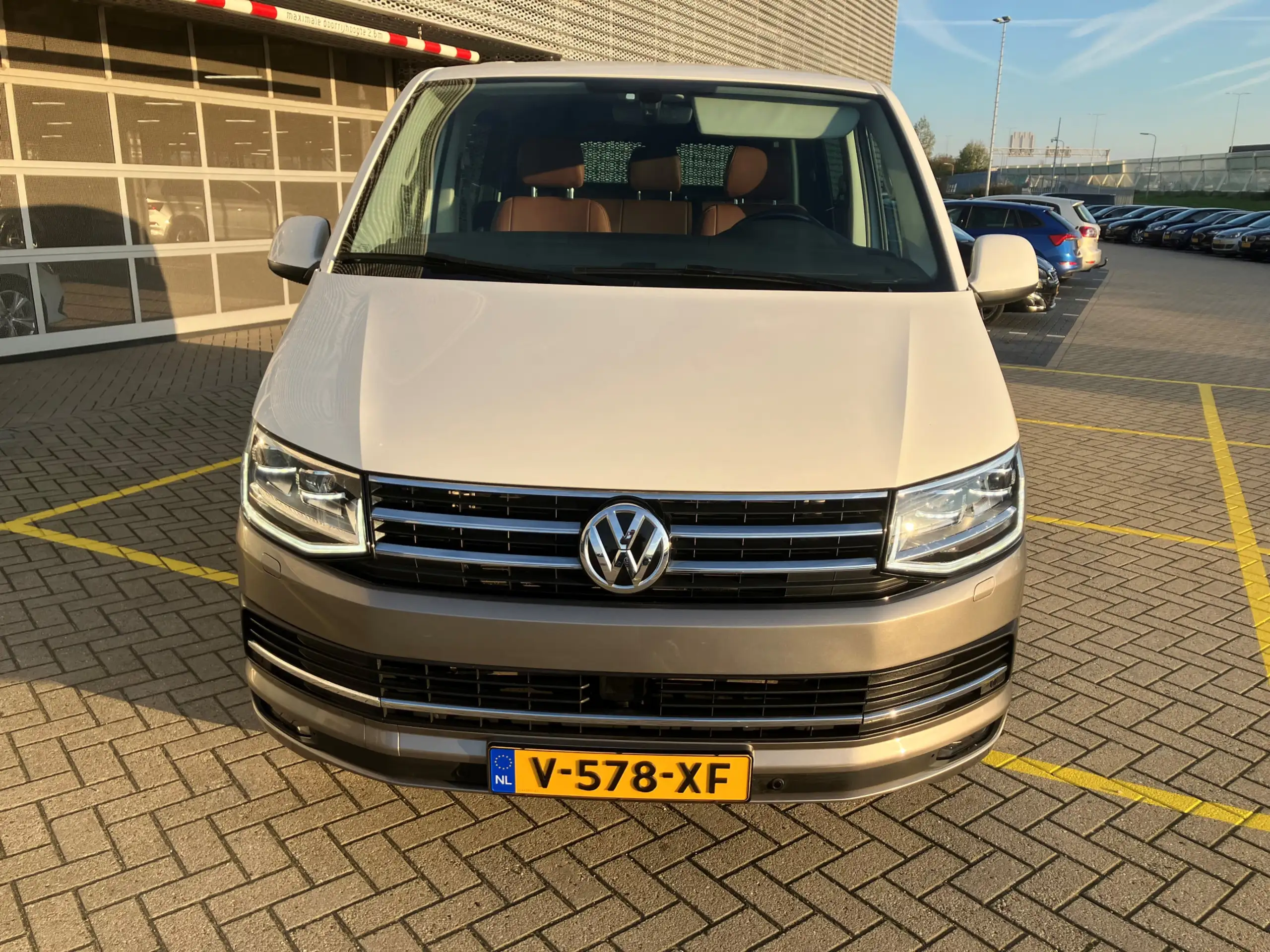 Volkswagen - T6 Transporter